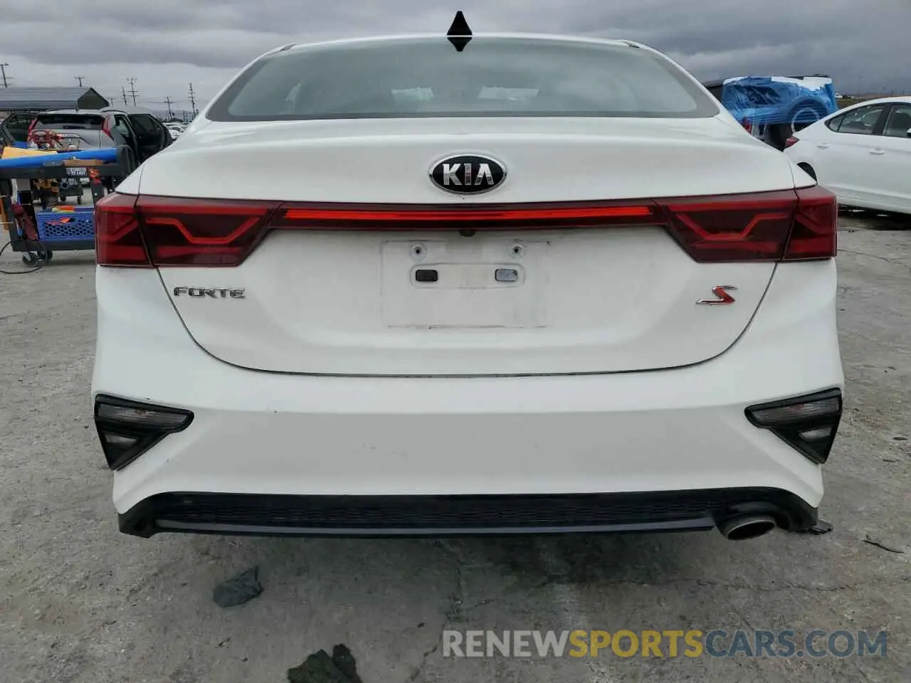 6 Photograph of a damaged car 3KPF34AD2KE070085 KIA FORTE 2019