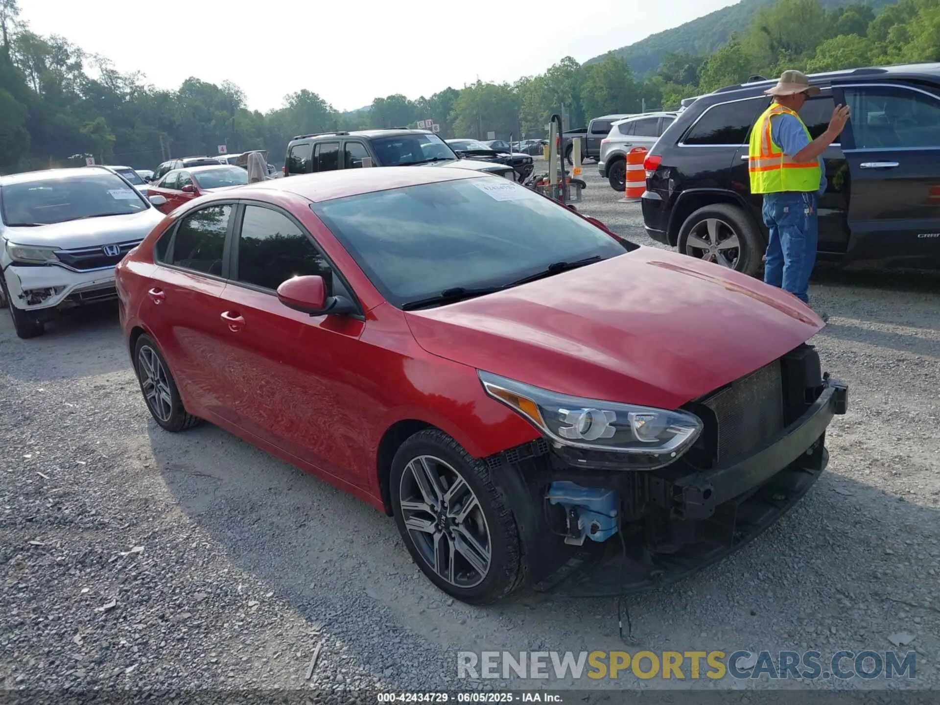 1 Photograph of a damaged car 3KPF34AD2KE114389 KIA FORTE 2019