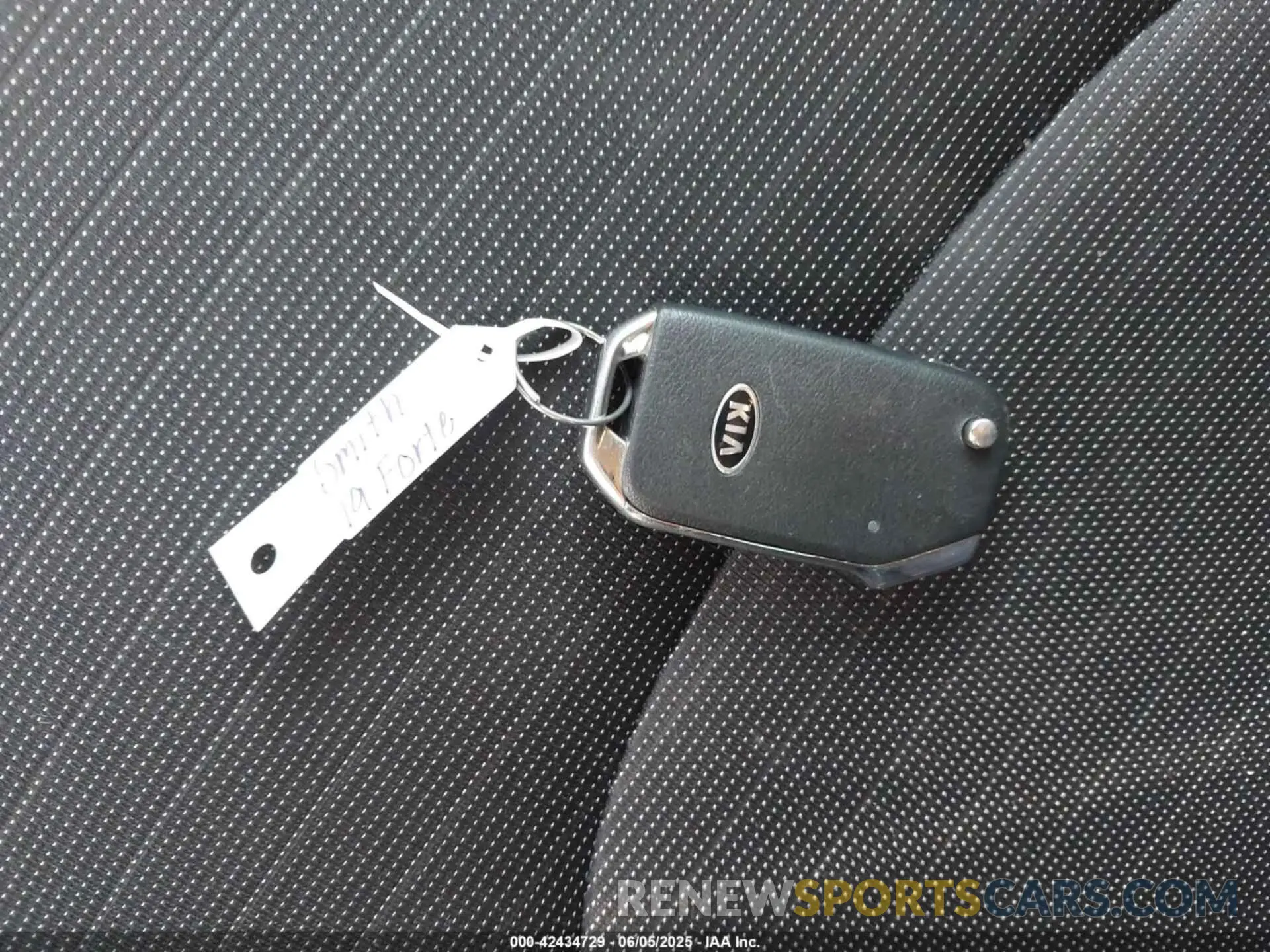 11 Photograph of a damaged car 3KPF34AD2KE114389 KIA FORTE 2019