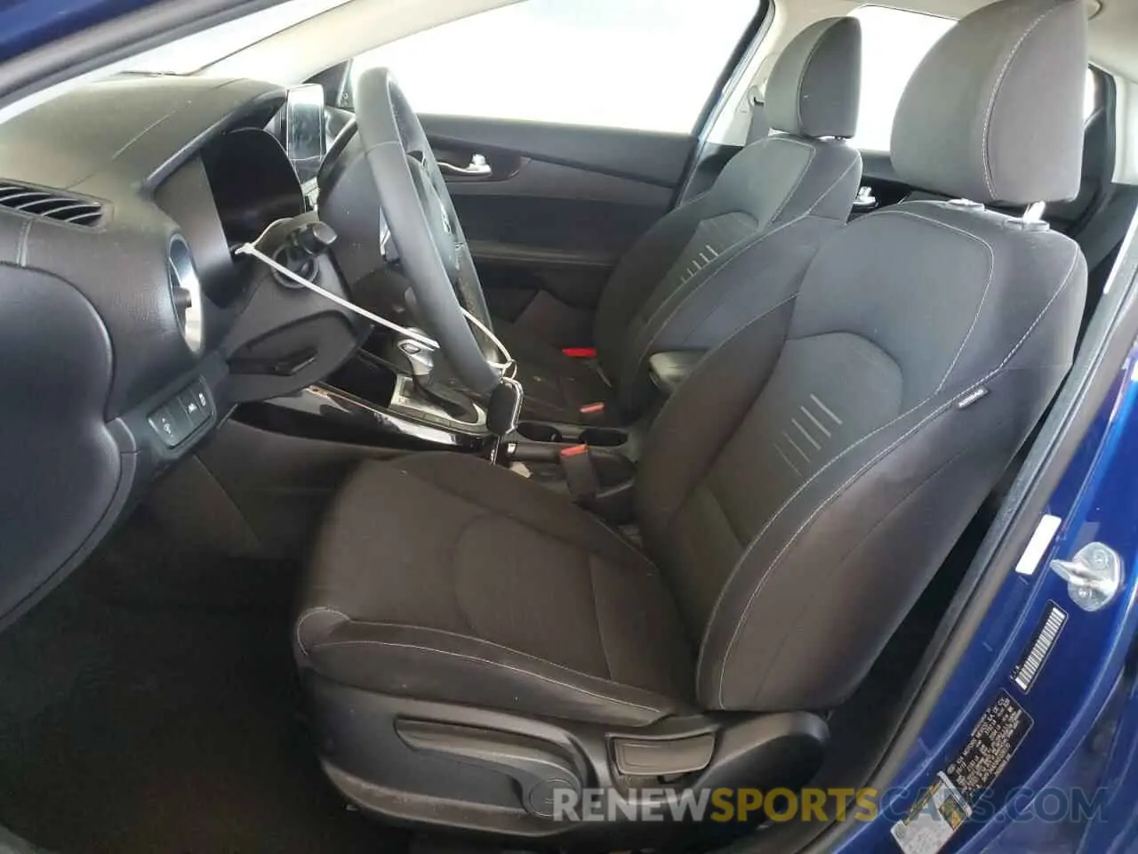 7 Photograph of a damaged car 3KPF34AD3KE028170 KIA FORTE 2019