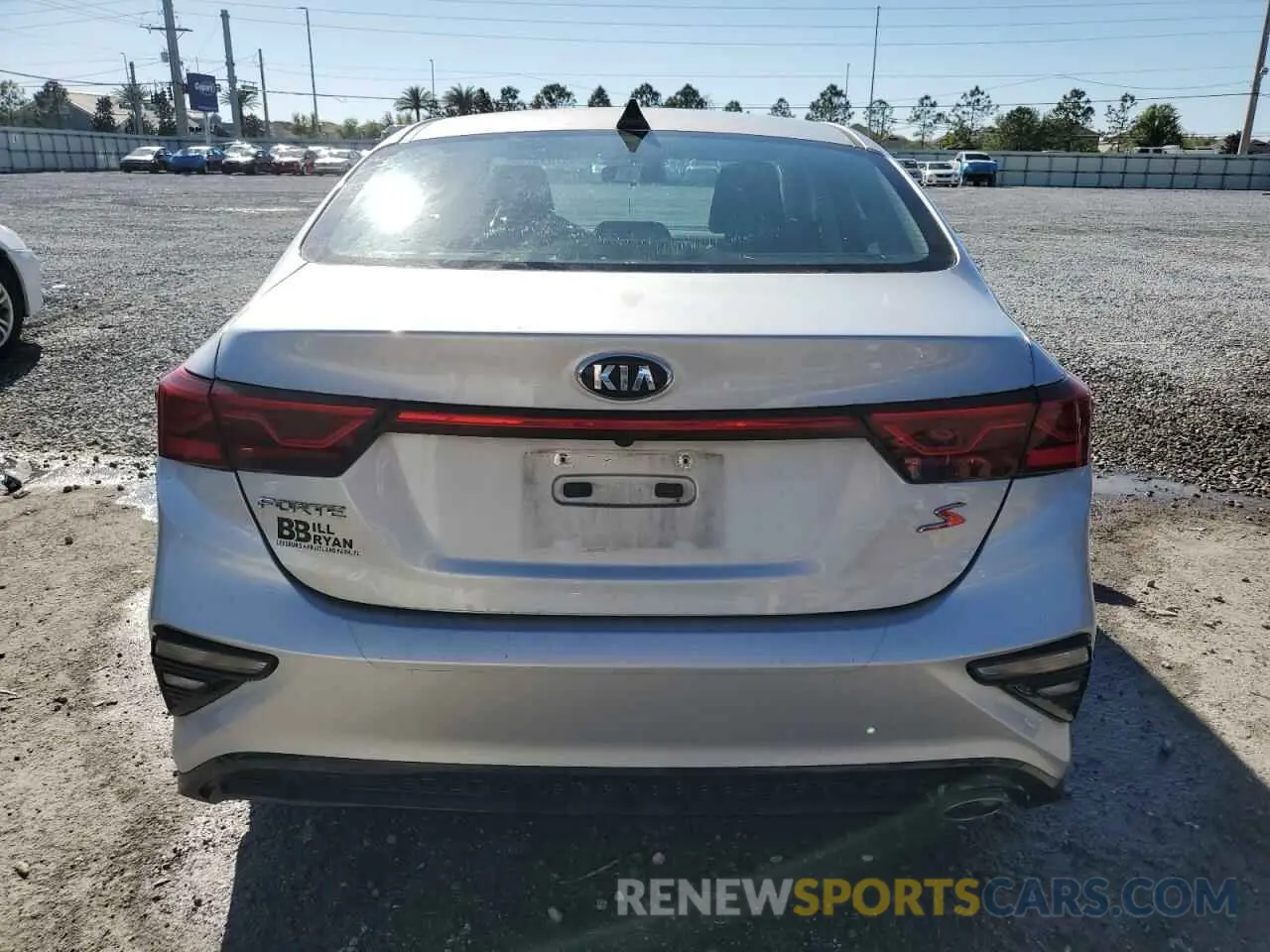 6 Photograph of a damaged car 3KPF34AD3KE028752 KIA FORTE 2019