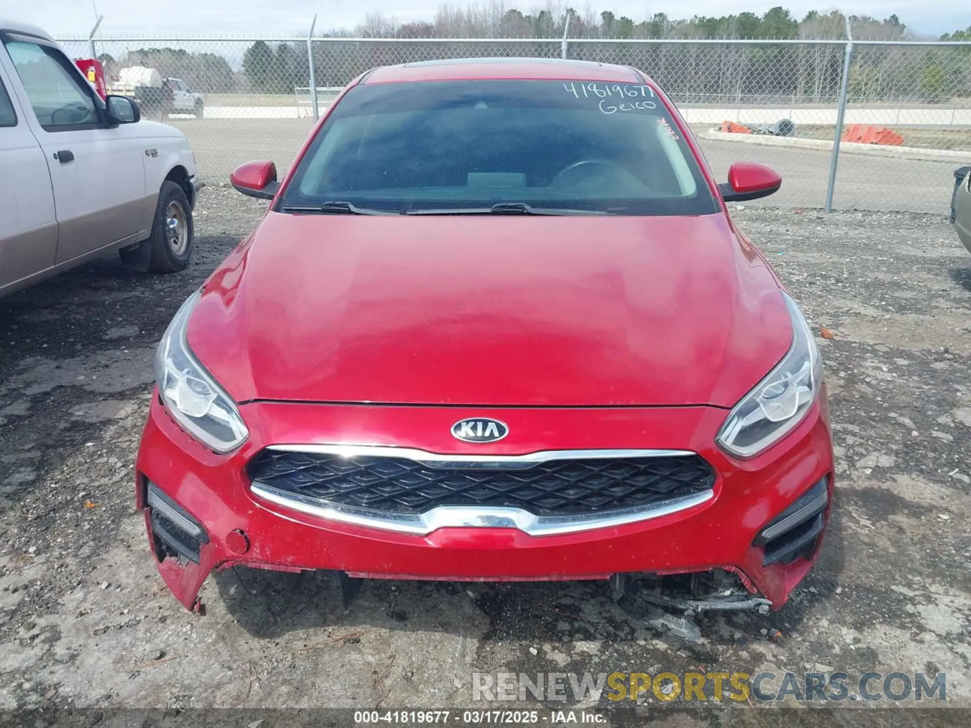 11 Photograph of a damaged car 3KPF34AD3KE048077 KIA FORTE 2019