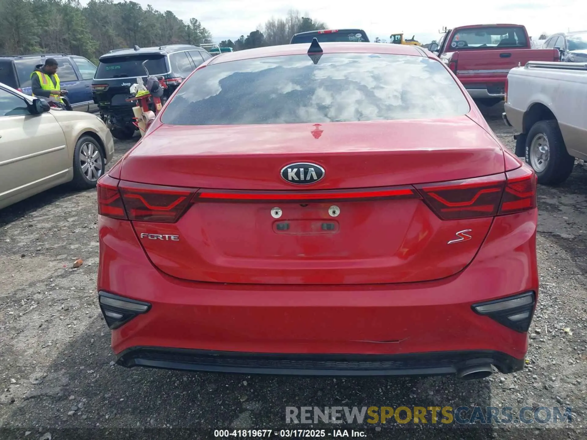 15 Photograph of a damaged car 3KPF34AD3KE048077 KIA FORTE 2019
