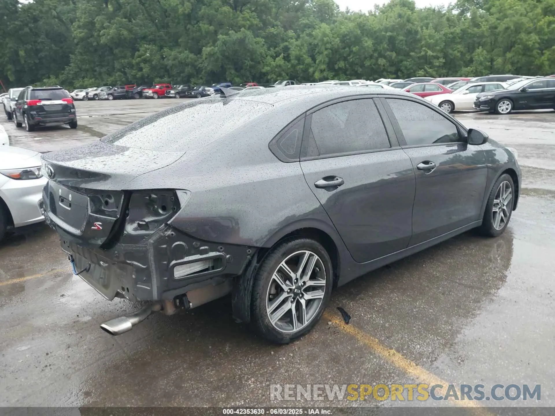 4 Photograph of a damaged car 3KPF34AD3KE066272 KIA FORTE 2019