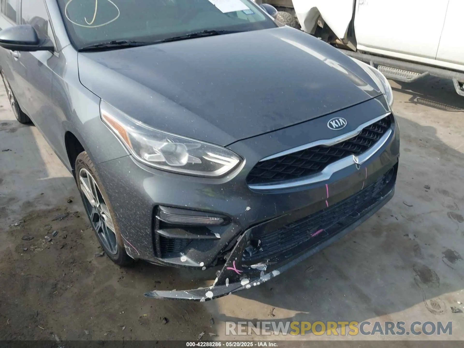 18 Photograph of a damaged car 3KPF34AD3KE072847 KIA FORTE 2019