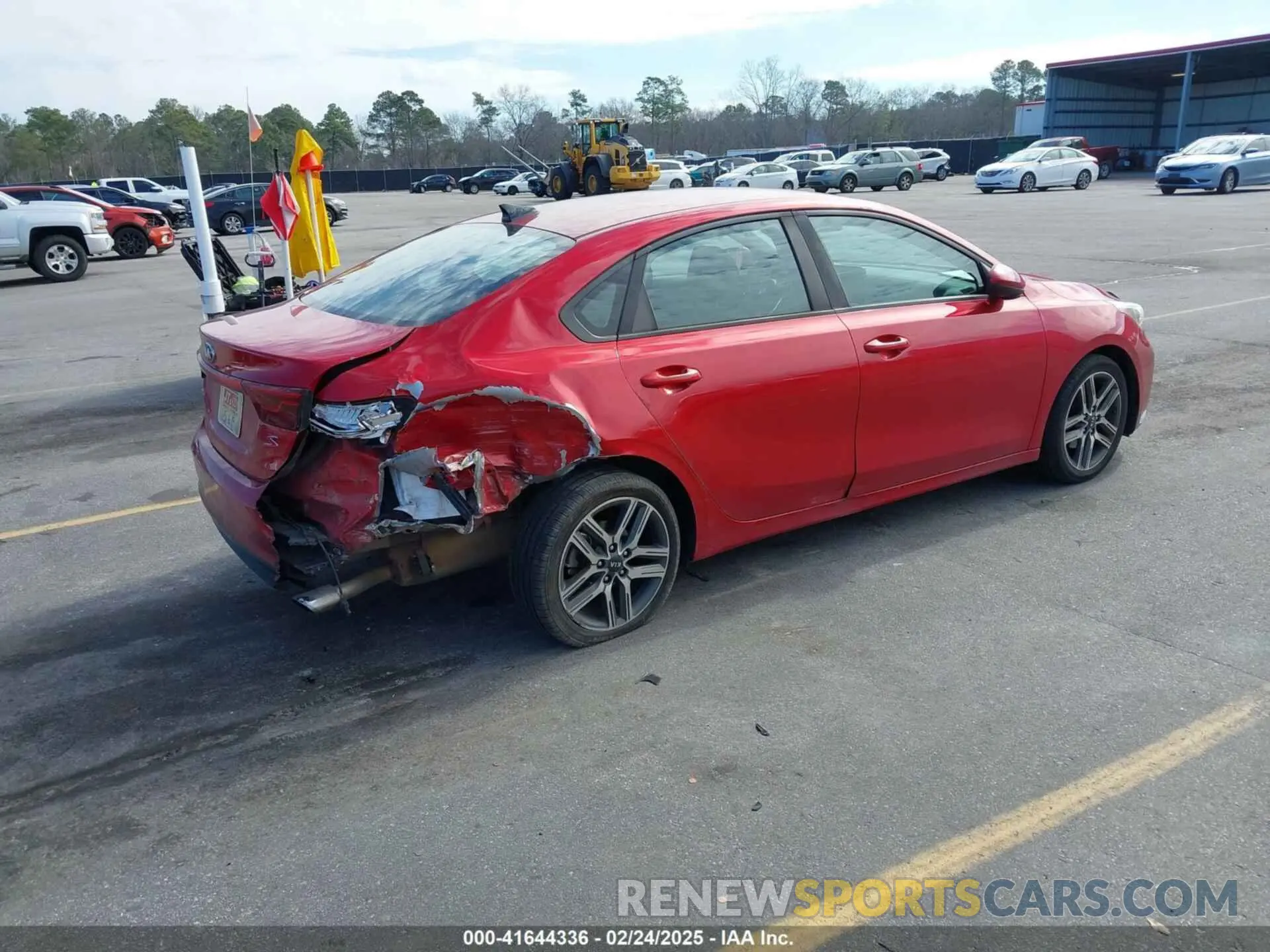 4 Photograph of a damaged car 3KPF34AD4KE017243 KIA FORTE 2019