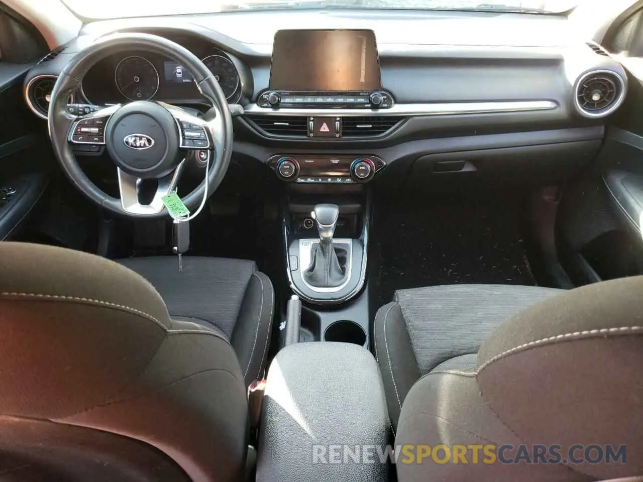 8 Photograph of a damaged car 3KPF34AD4KE020305 KIA FORTE 2019