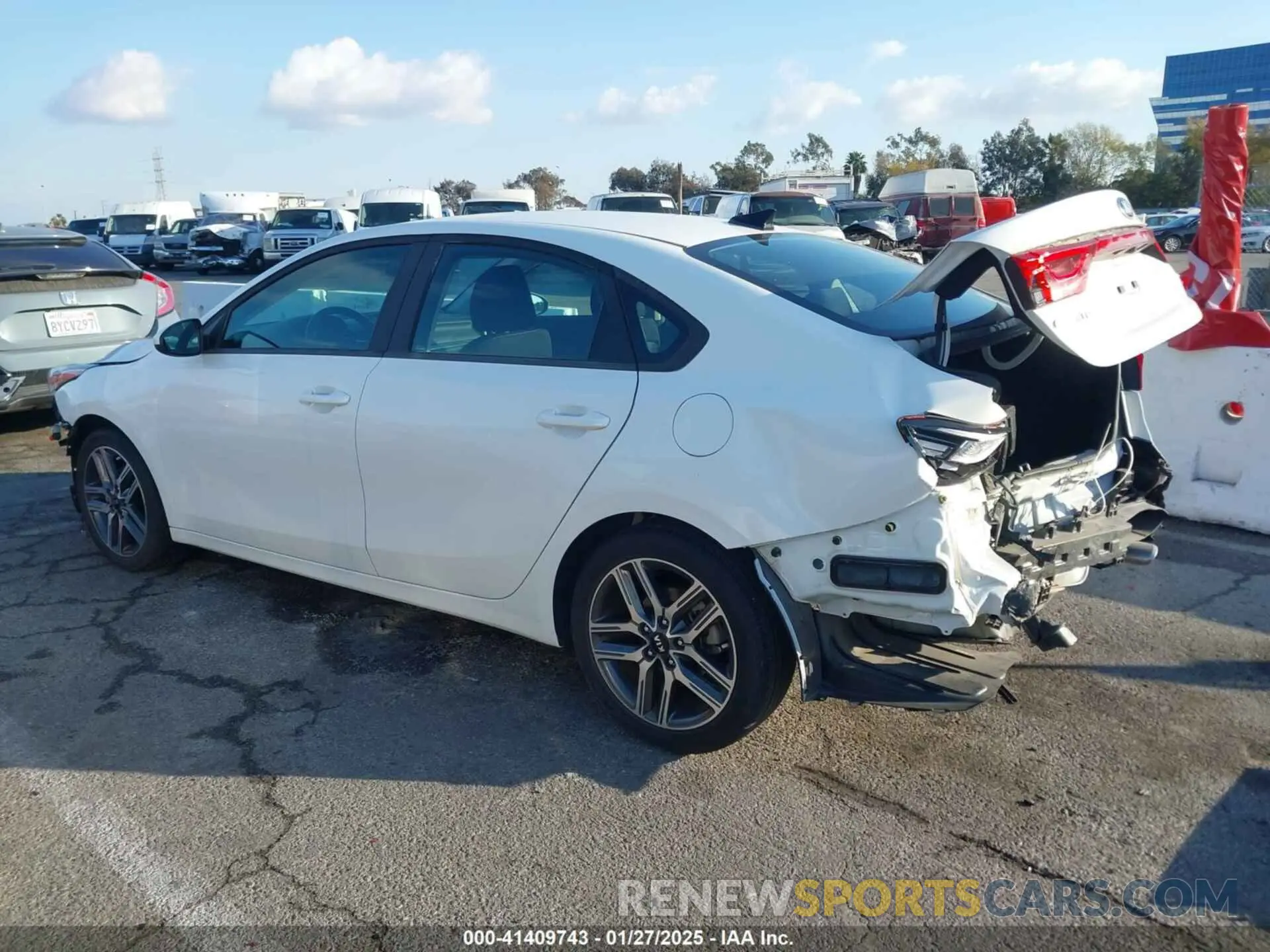 15 Photograph of a damaged car 3KPF34AD4KE070086 KIA FORTE 2019