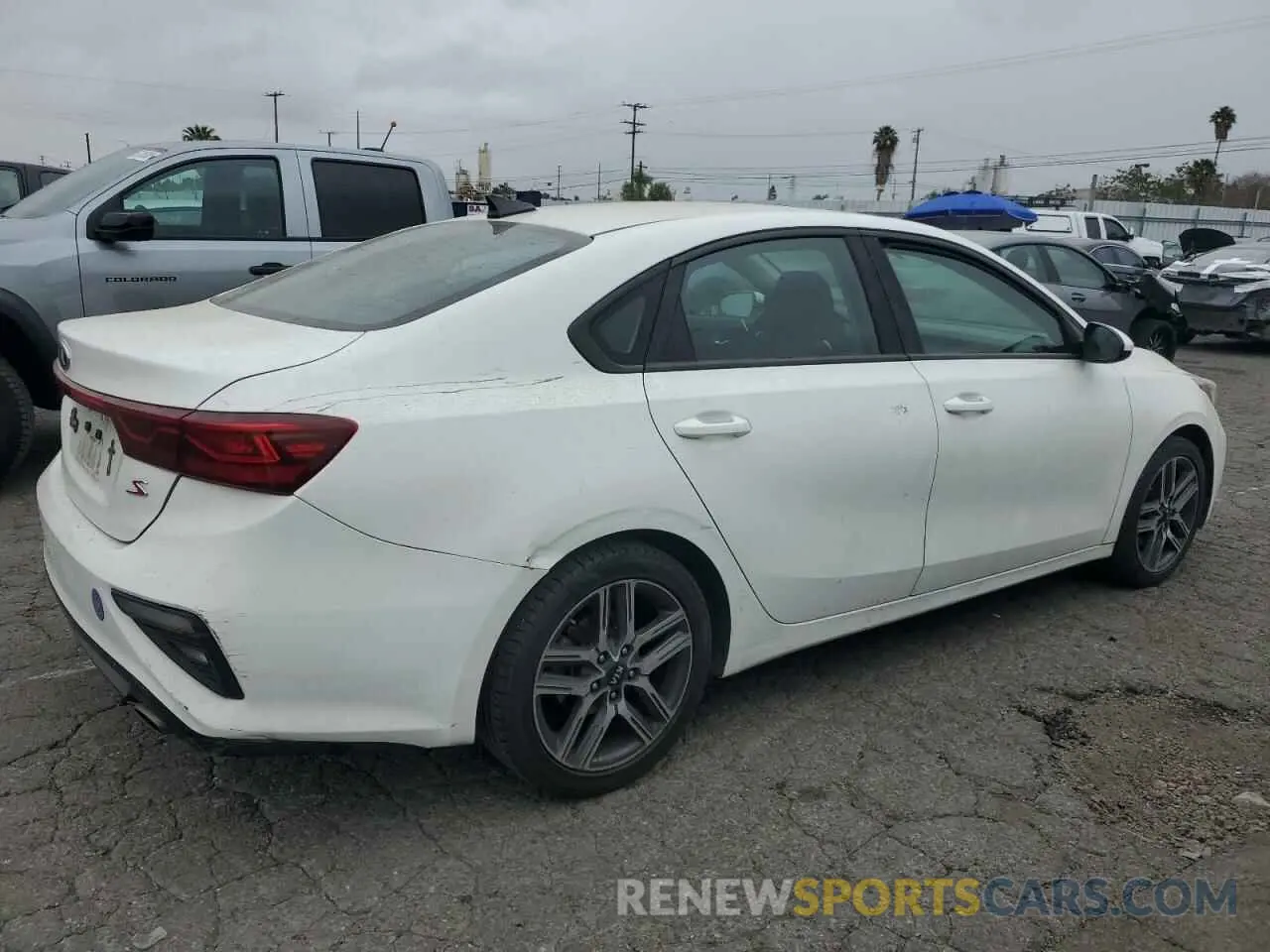 3 Photograph of a damaged car 3KPF34AD4KE098583 KIA FORTE 2019