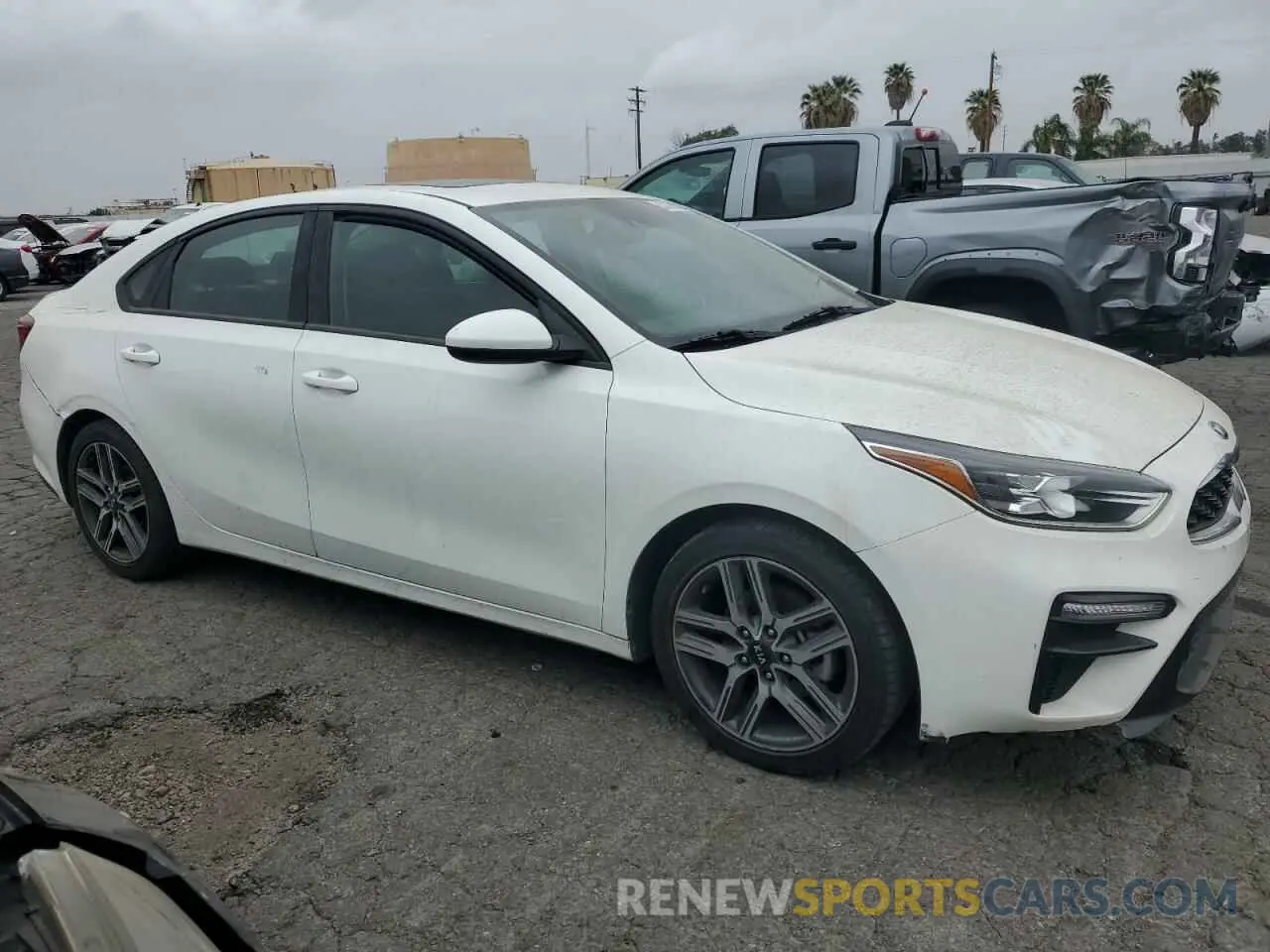 4 Photograph of a damaged car 3KPF34AD4KE098583 KIA FORTE 2019