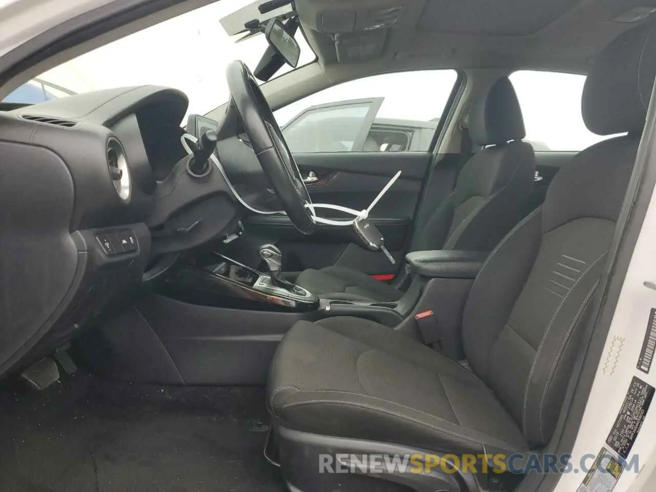 7 Photograph of a damaged car 3KPF34AD4KE098583 KIA FORTE 2019