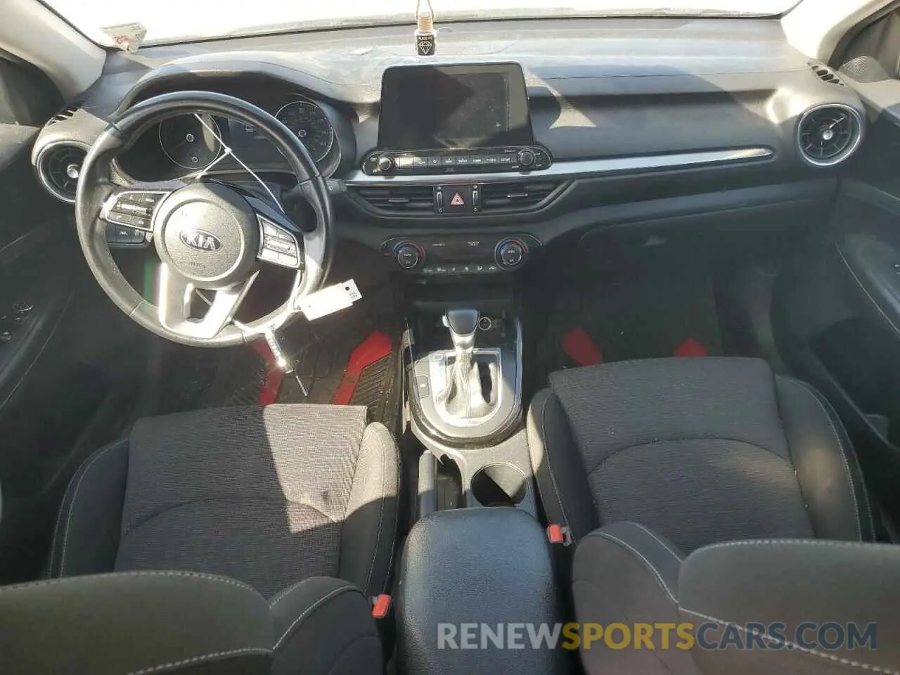 8 Photograph of a damaged car 3KPF34AD4KE135857 KIA FORTE 2019