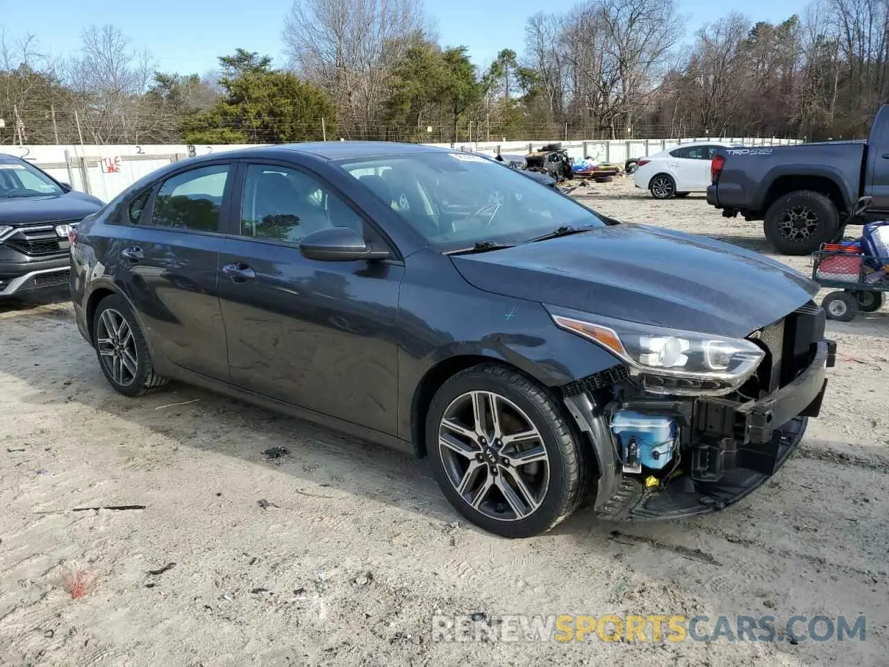 4 Photograph of a damaged car 3KPF34AD4KE135907 KIA FORTE 2019