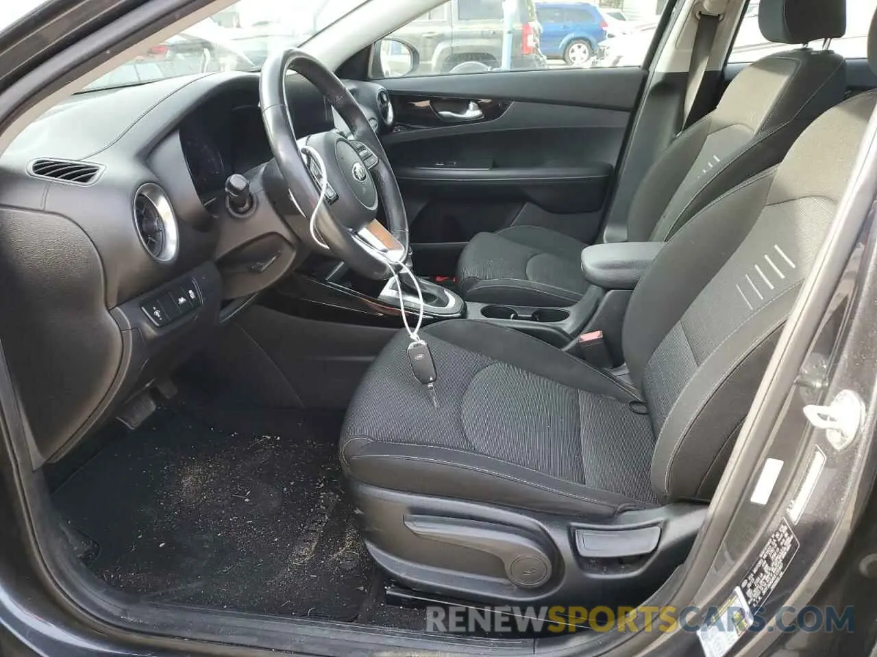 7 Photograph of a damaged car 3KPF34AD4KE135907 KIA FORTE 2019