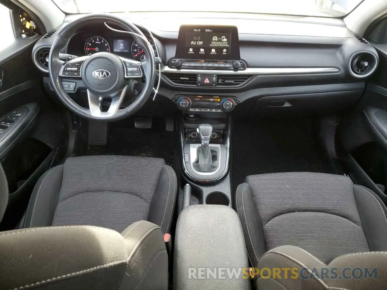 8 Photograph of a damaged car 3KPF34AD4KE135907 KIA FORTE 2019