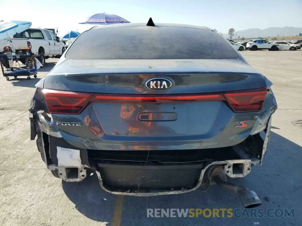 6 Photograph of a damaged car 3KPF34AD5KE070064 KIA FORTE 2019
