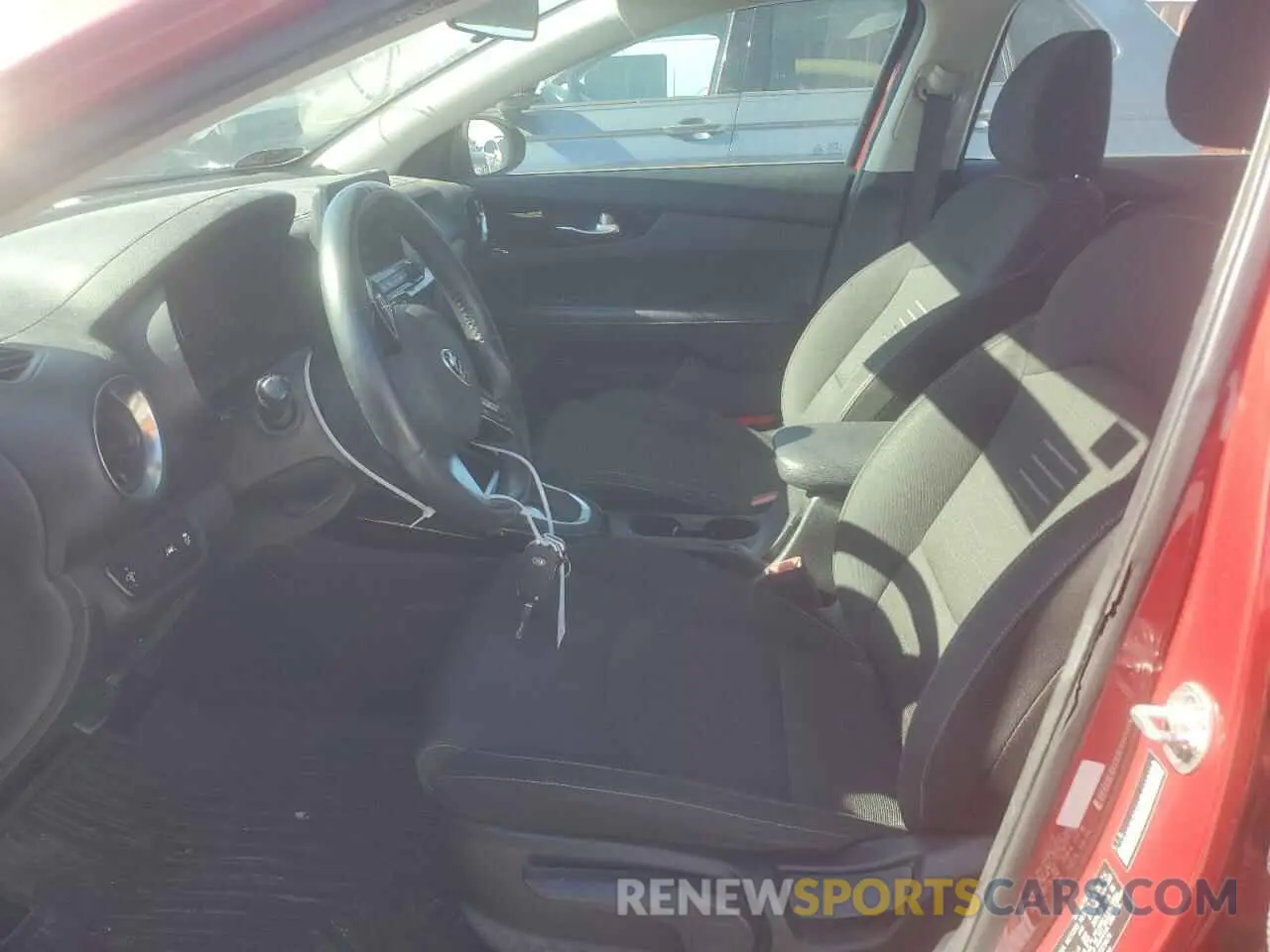 7 Photograph of a damaged car 3KPF34AD6KE029474 KIA FORTE 2019