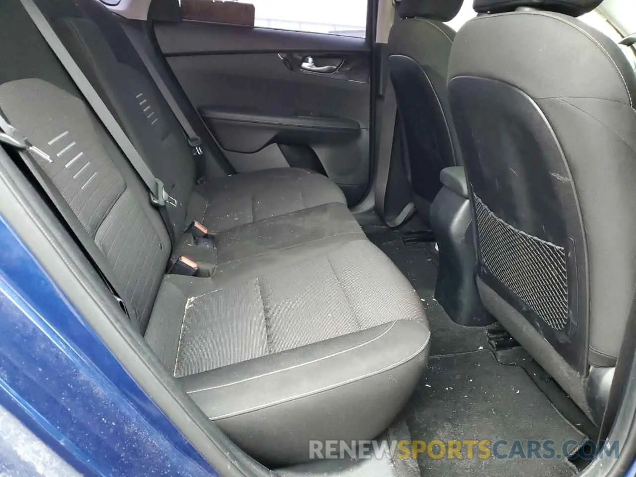 10 Photograph of a damaged car 3KPF34AD7KE027684 KIA FORTE 2019