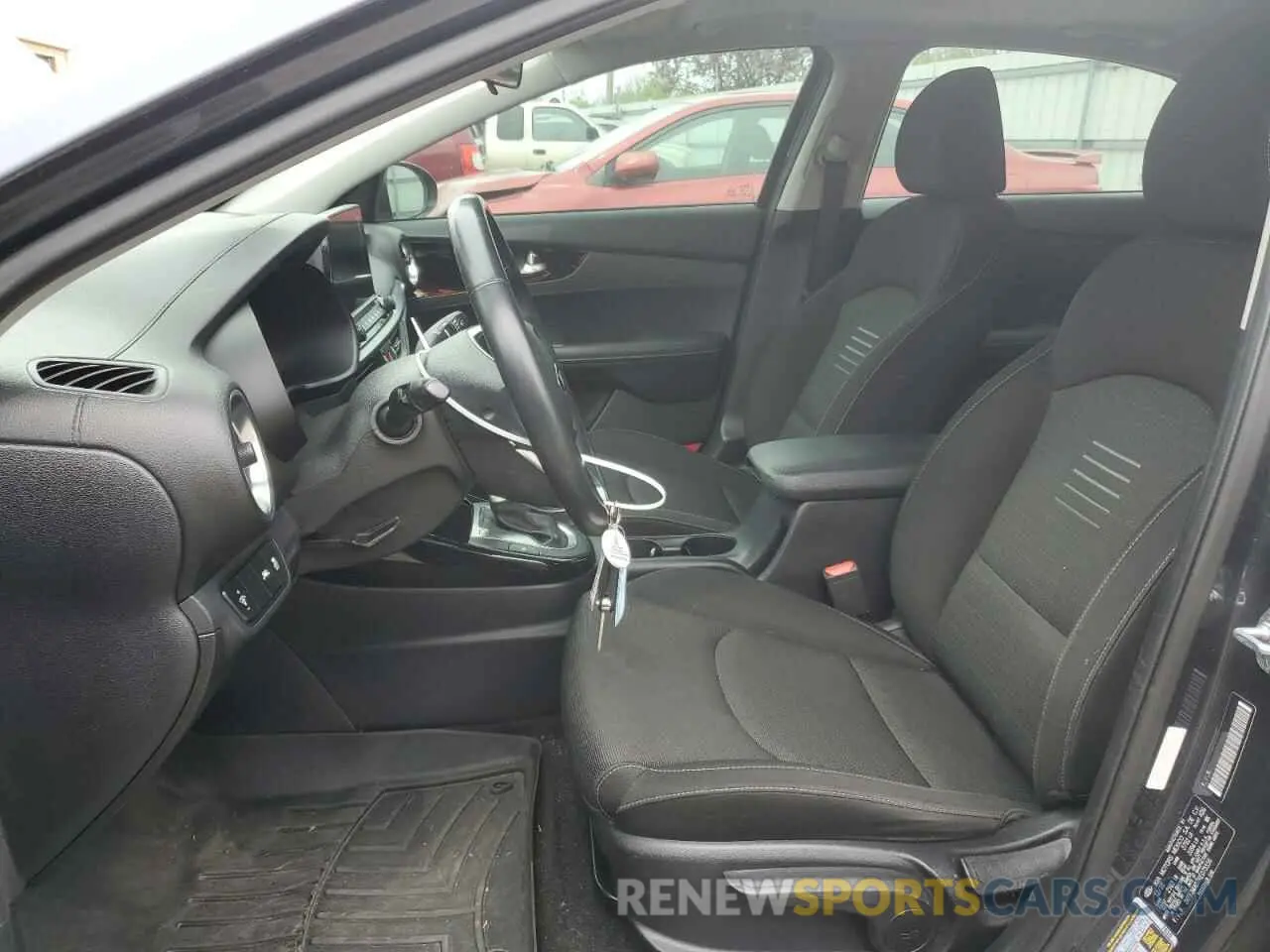 7 Photograph of a damaged car 3KPF34AD7KE075556 KIA FORTE 2019