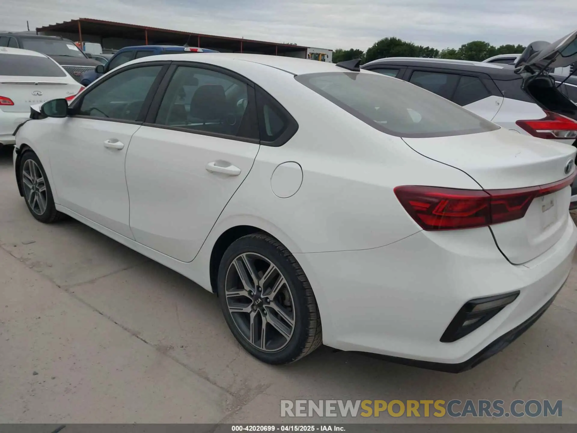 3 Photograph of a damaged car 3KPF34AD8KE006973 KIA FORTE 2019