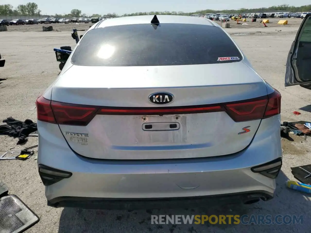 6 Photograph of a damaged car 3KPF34AD8KE017827 KIA FORTE 2019