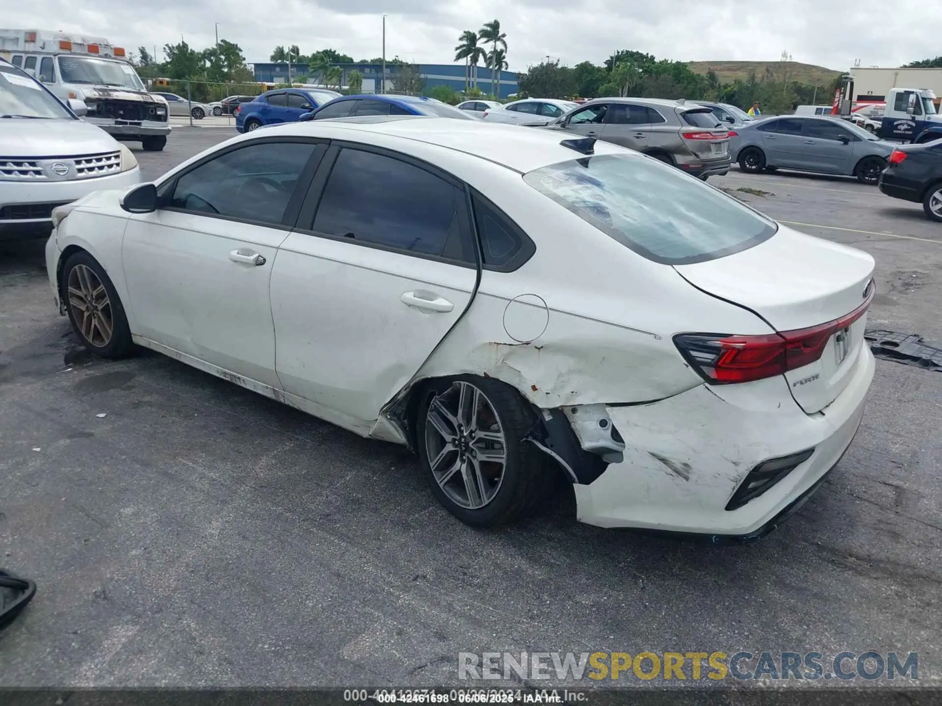 3 Photograph of a damaged car 3KPF34AD8KE021022 KIA FORTE 2019