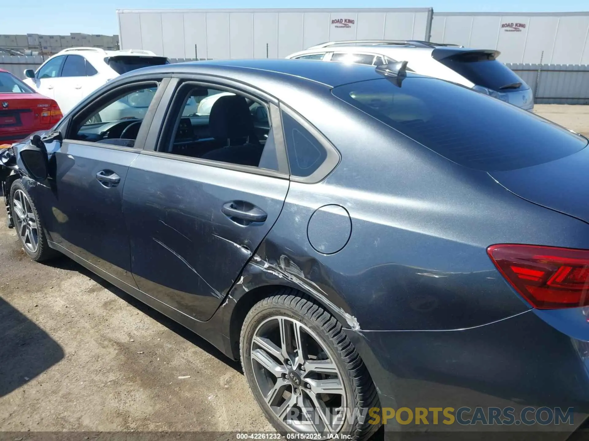 14 Photograph of a damaged car 3KPF34AD8KE024325 KIA FORTE 2019