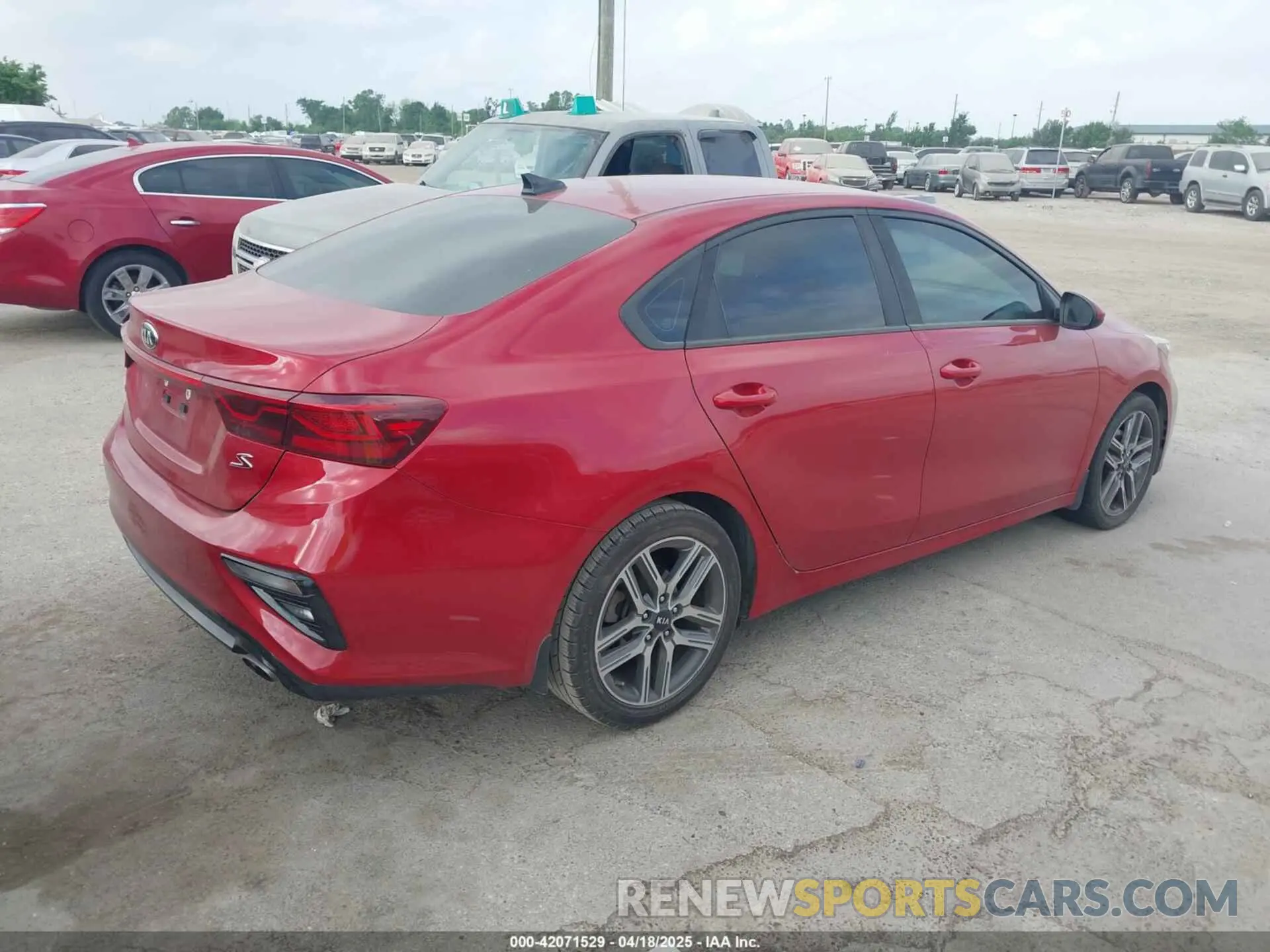 4 Photograph of a damaged car 3KPF34AD8KE042257 KIA FORTE 2019