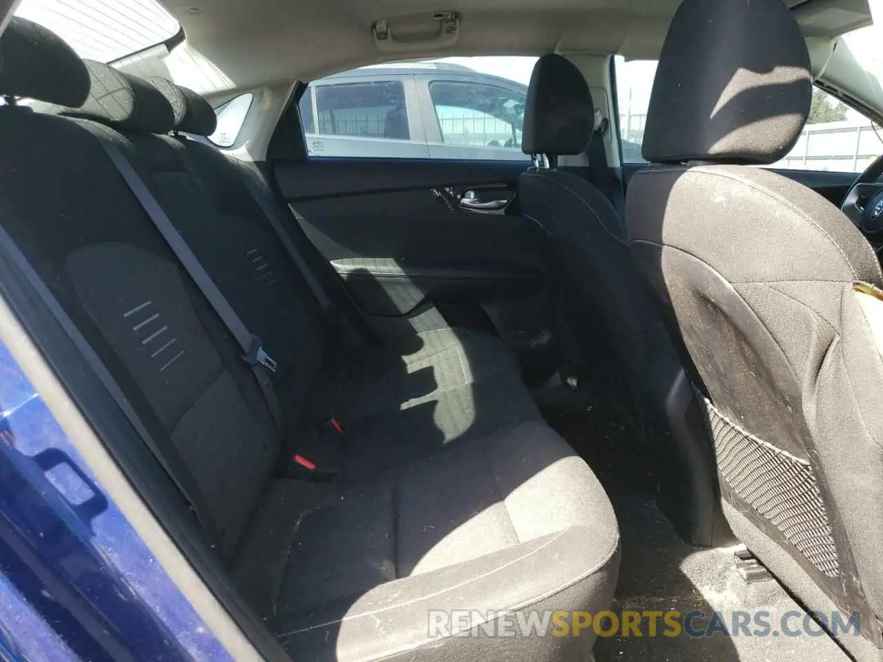 11 Photograph of a damaged car 3KPF34AD8KE050441 KIA FORTE 2019