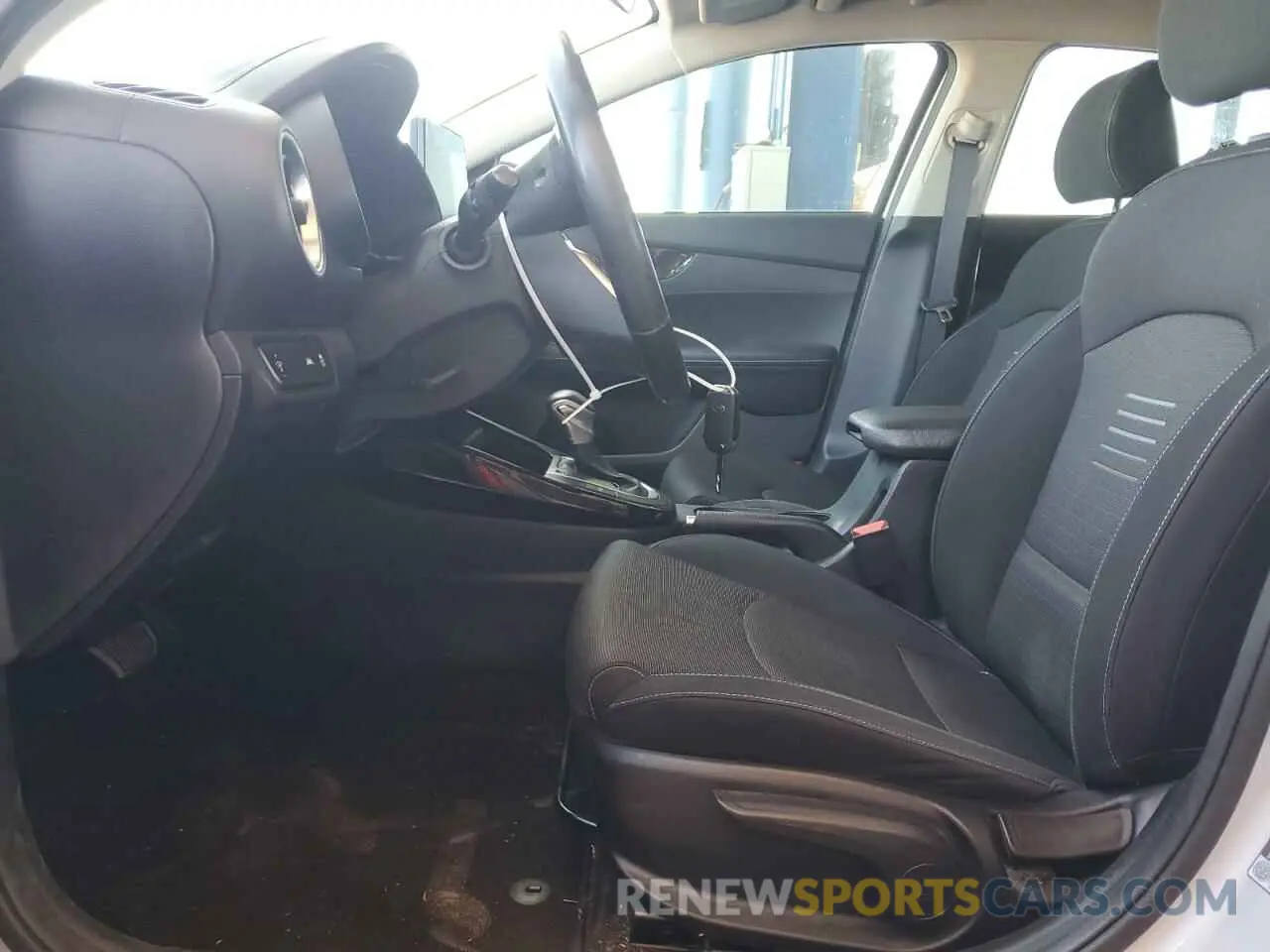 7 Photograph of a damaged car 3KPF34AD8KE062167 KIA FORTE 2019