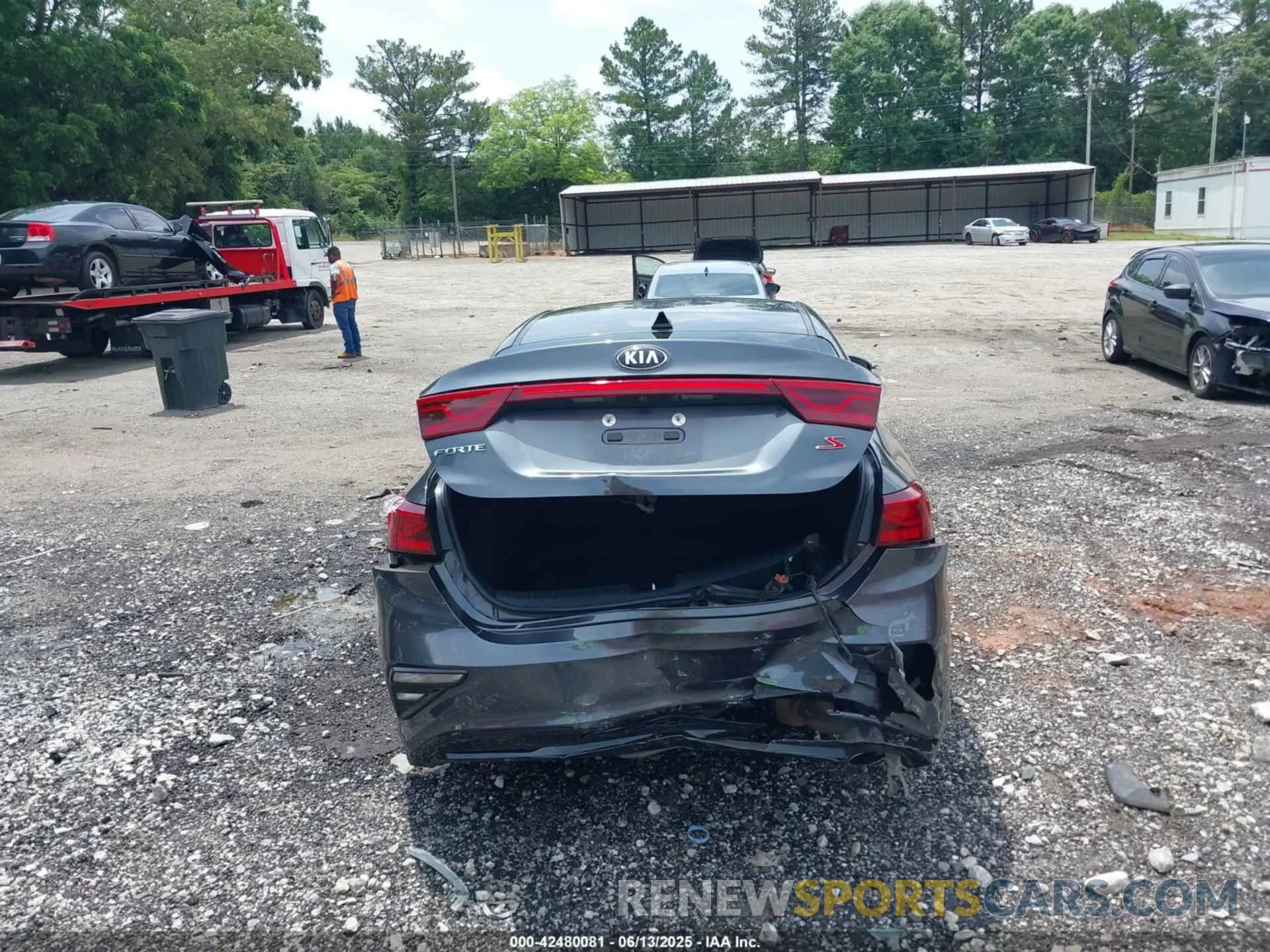 16 Photograph of a damaged car 3KPF34AD8KE110556 KIA FORTE 2019