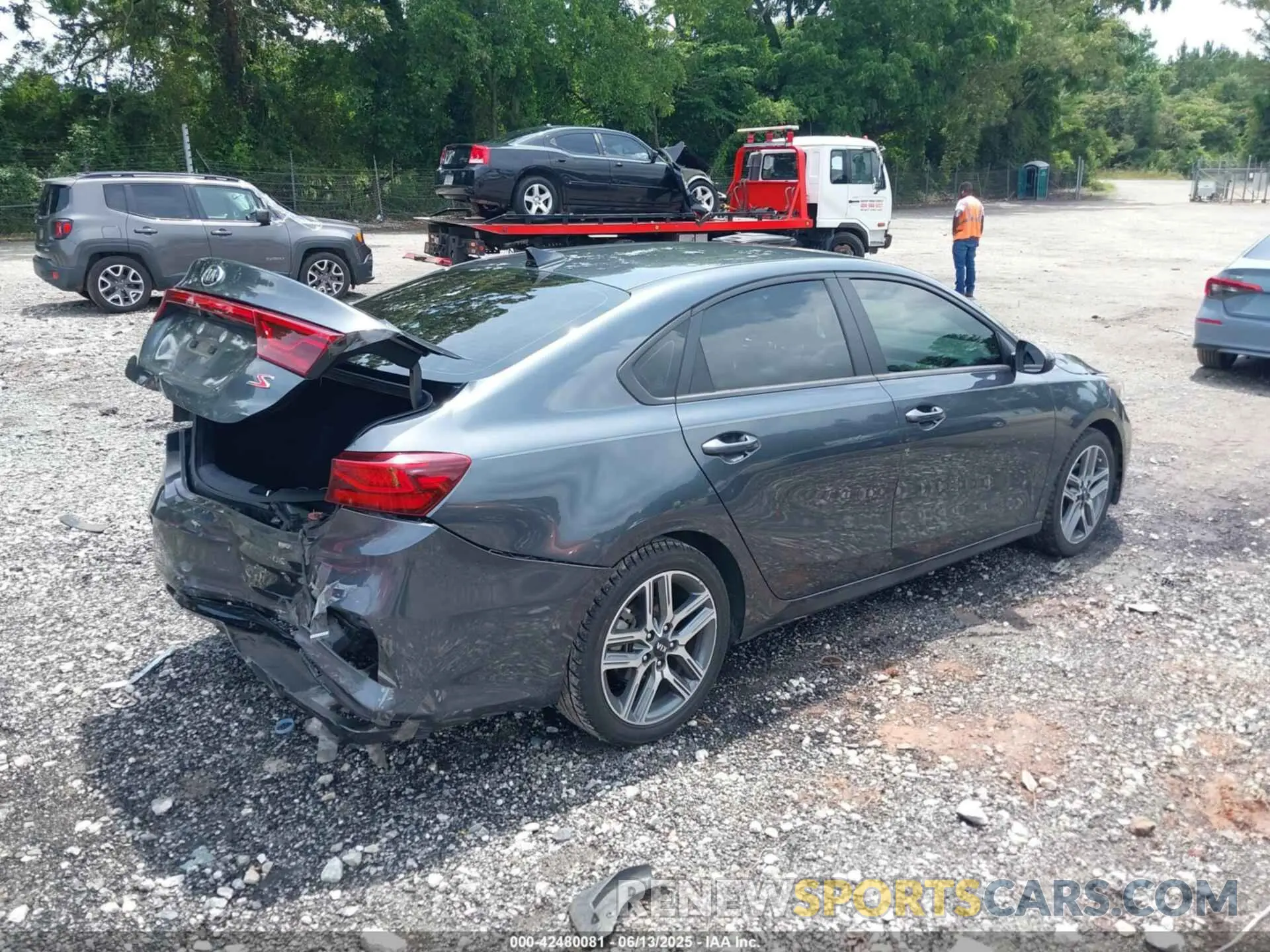 4 Photograph of a damaged car 3KPF34AD8KE110556 KIA FORTE 2019