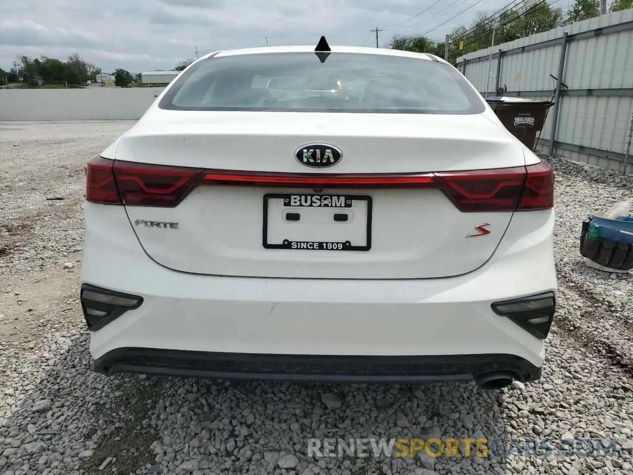 6 Photograph of a damaged car 3KPF34AD9KE014404 KIA FORTE 2019