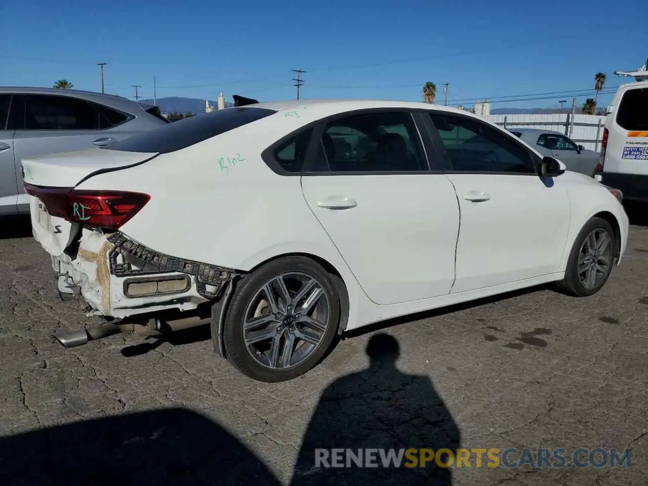 3 Photograph of a damaged car 3KPF34AD9KE017321 KIA FORTE 2019