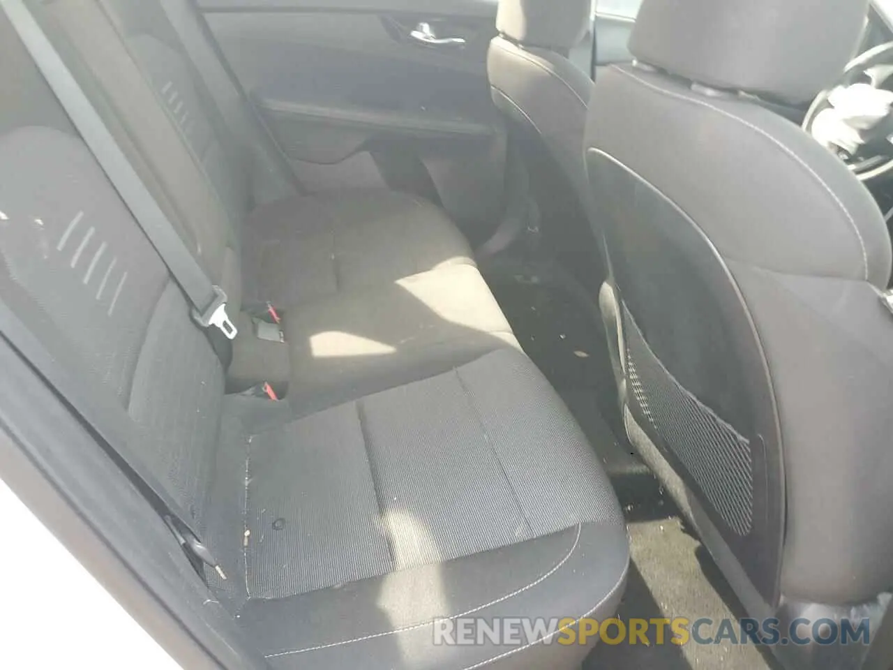 10 Photograph of a damaged car 3KPF34AD9KE023751 KIA FORTE 2019