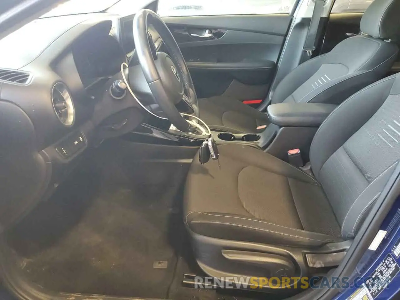 7 Photograph of a damaged car 3KPF34AD9KE124143 KIA FORTE 2019