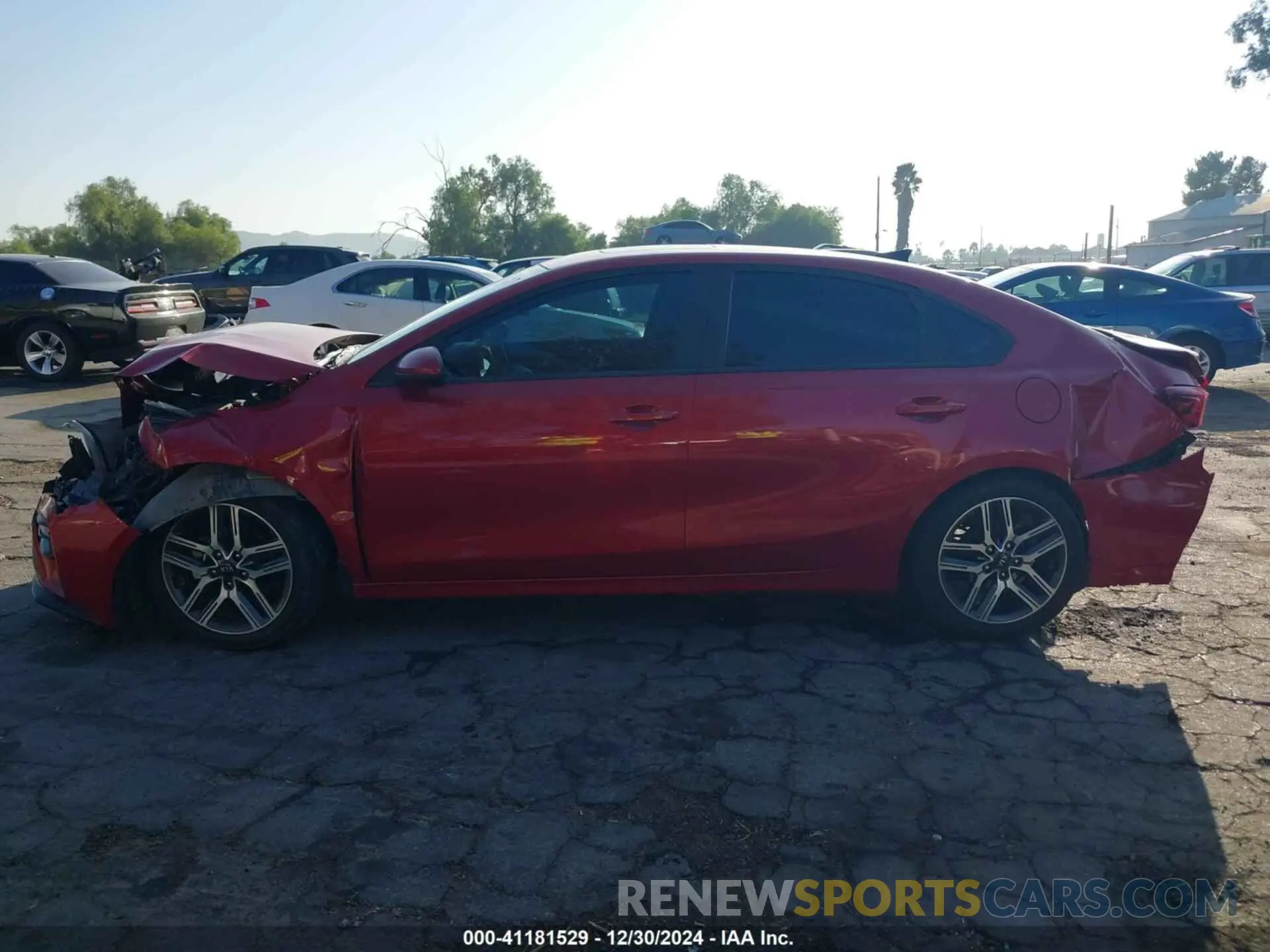 14 Photograph of a damaged car 3KPF34ADXKE025881 KIA FORTE 2019