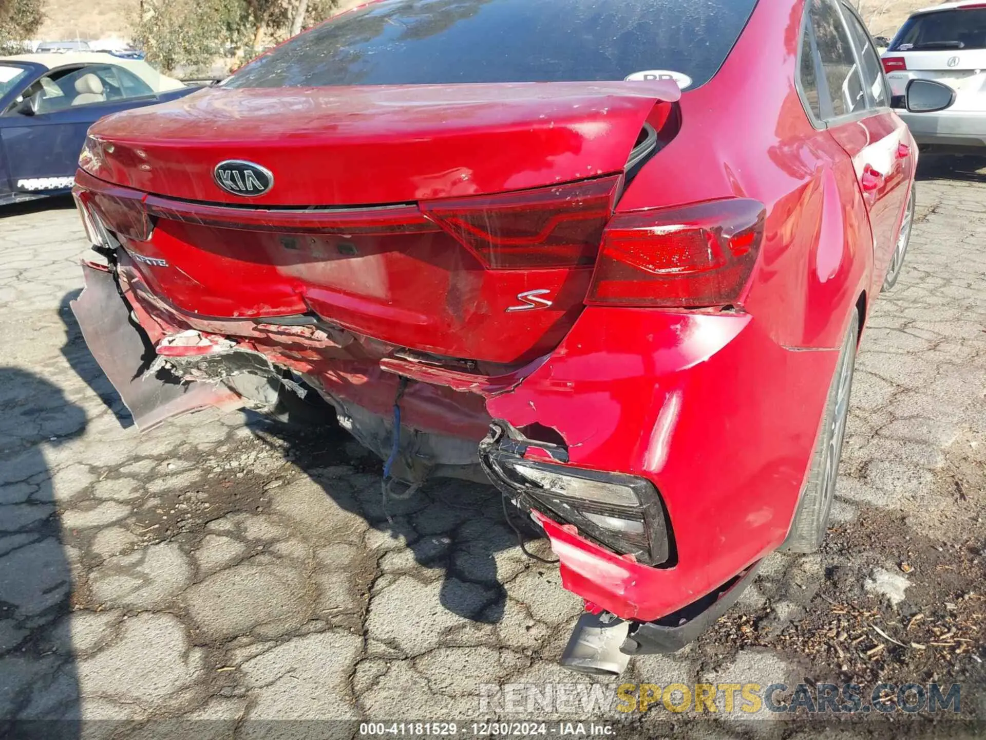 18 Photograph of a damaged car 3KPF34ADXKE025881 KIA FORTE 2019