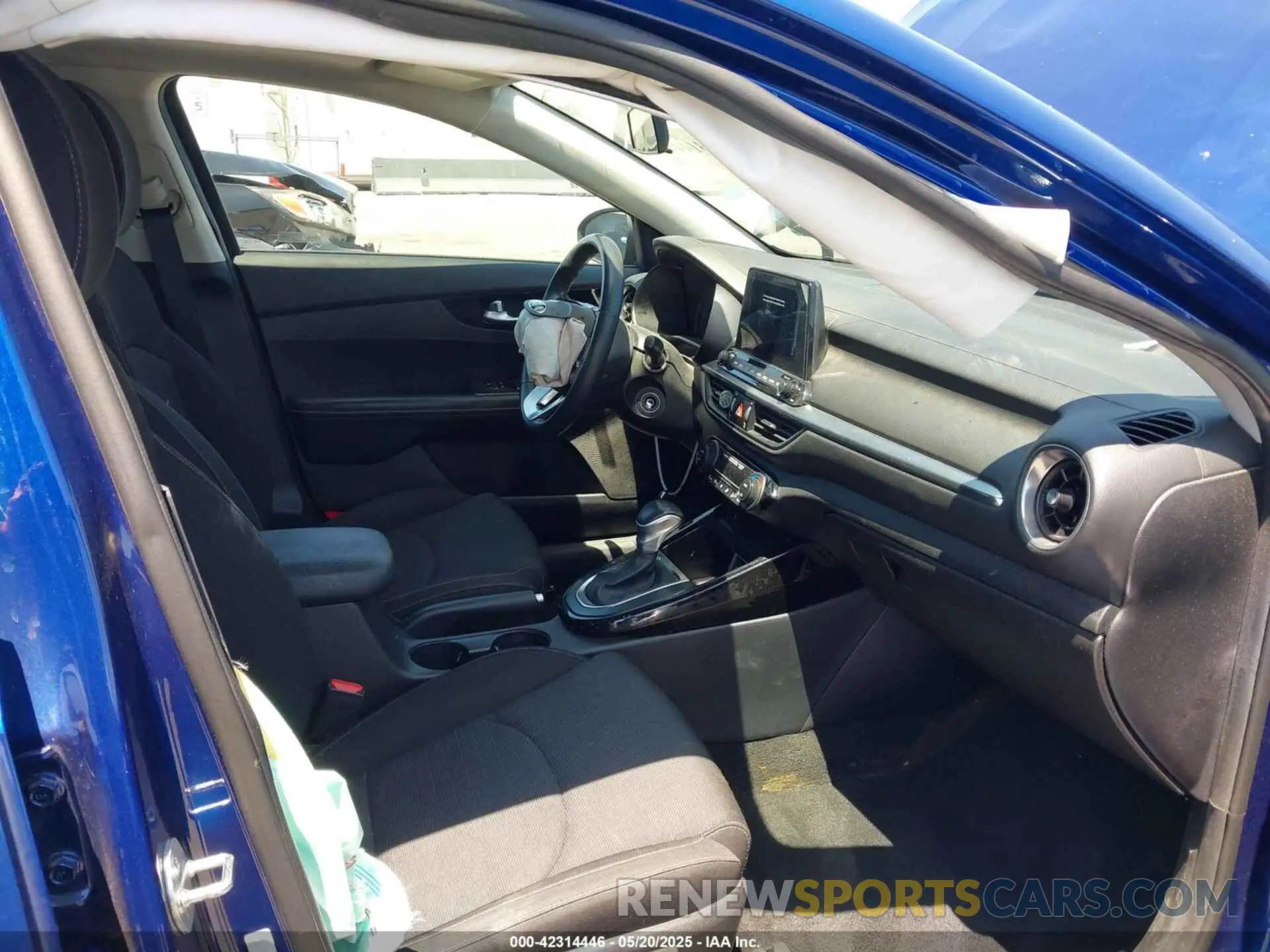 5 Photograph of a damaged car 3KPF34ADXKE068777 KIA FORTE 2019
