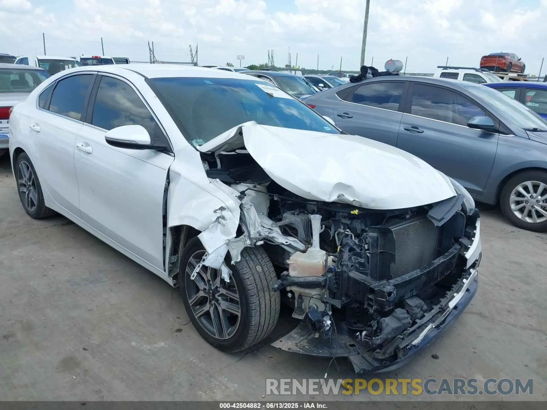 1 Photograph of a damaged car 3KPF54AD0KE021266 KIA FORTE 2019