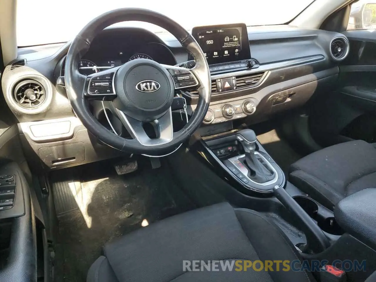 8 Photograph of a damaged car 3KPF54AD0KE118726 KIA FORTE 2019