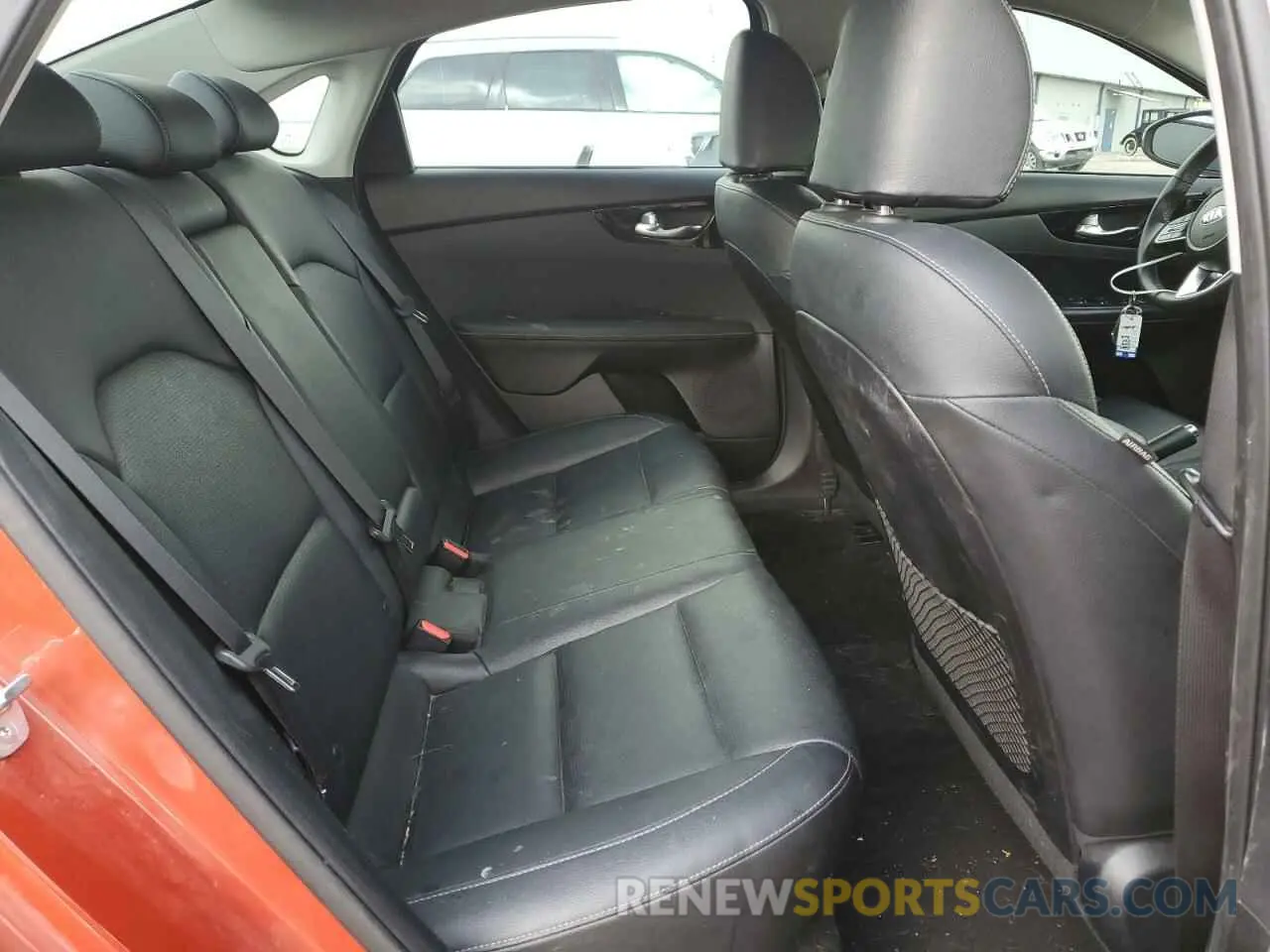 10 Photograph of a damaged car 3KPF54AD2KE069495 KIA FORTE 2019