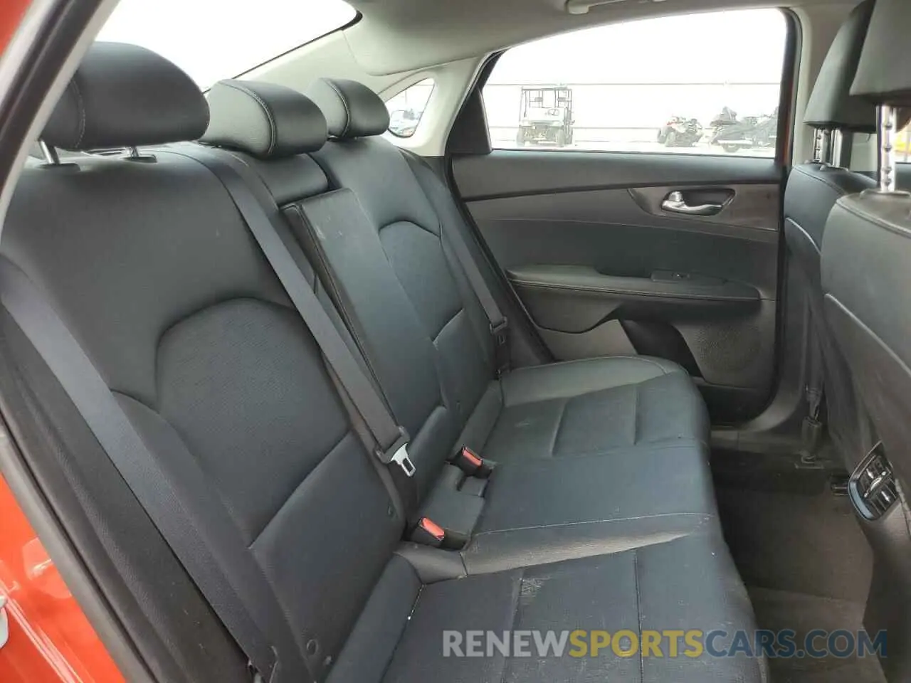 10 Photograph of a damaged car 3KPF54AD4KE062273 KIA FORTE 2019