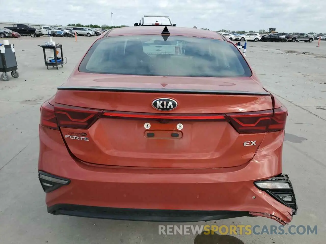 6 Photograph of a damaged car 3KPF54AD4KE062273 KIA FORTE 2019