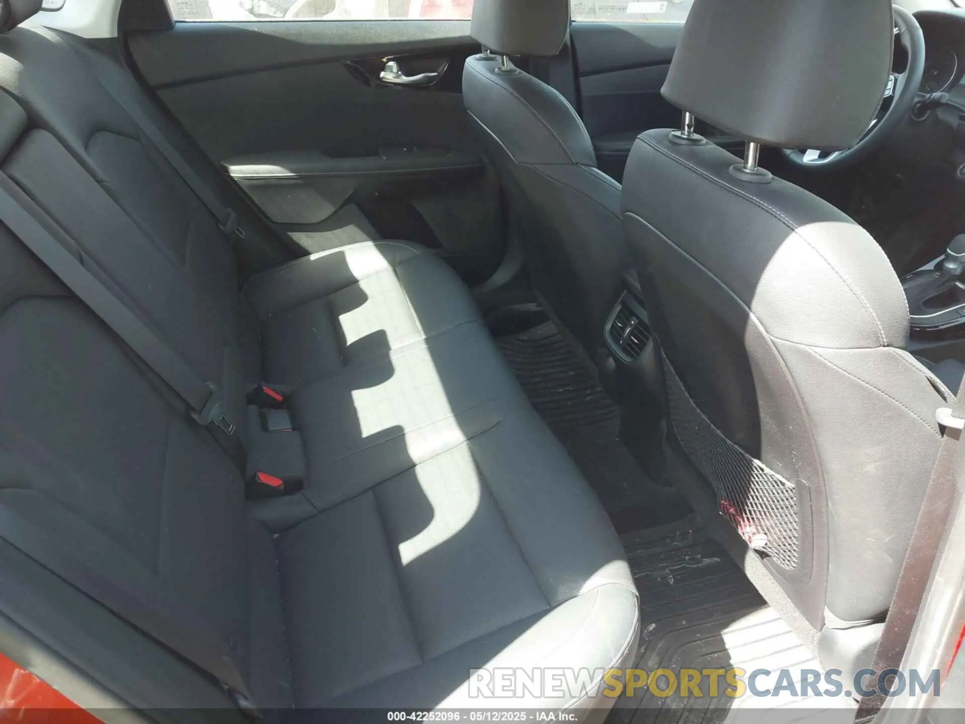 8 Photograph of a damaged car 3KPF54AD4KE068588 KIA FORTE 2019
