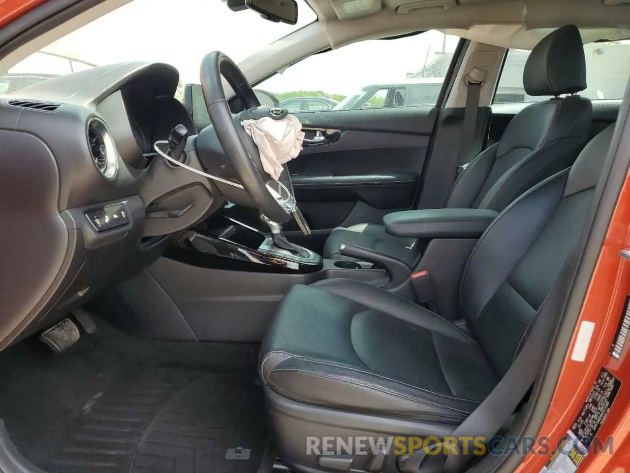 7 Photograph of a damaged car 3KPF54AD4KE071068 KIA FORTE 2019