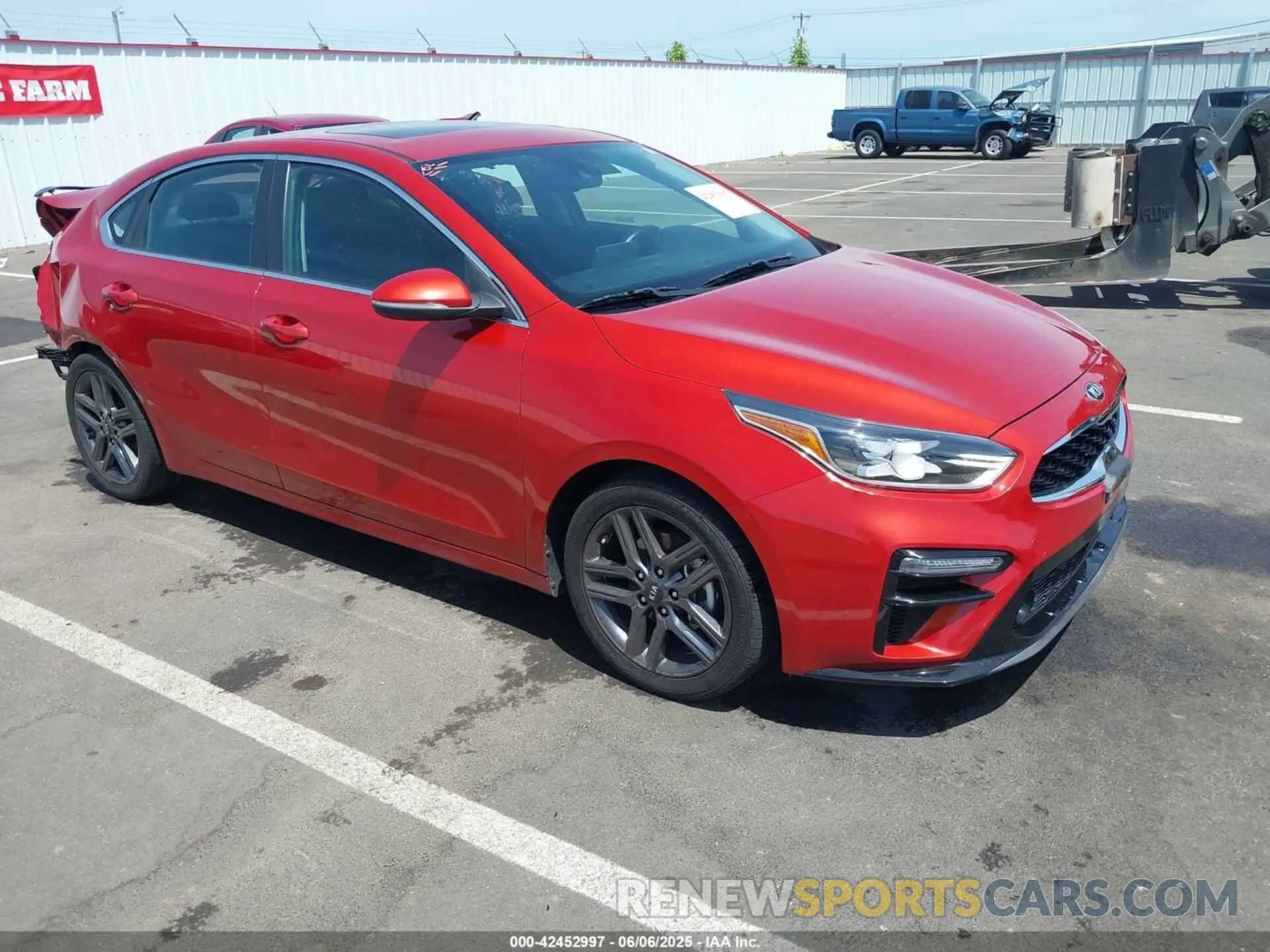 1 Photograph of a damaged car 3KPF54AD4KE086654 KIA FORTE 2019