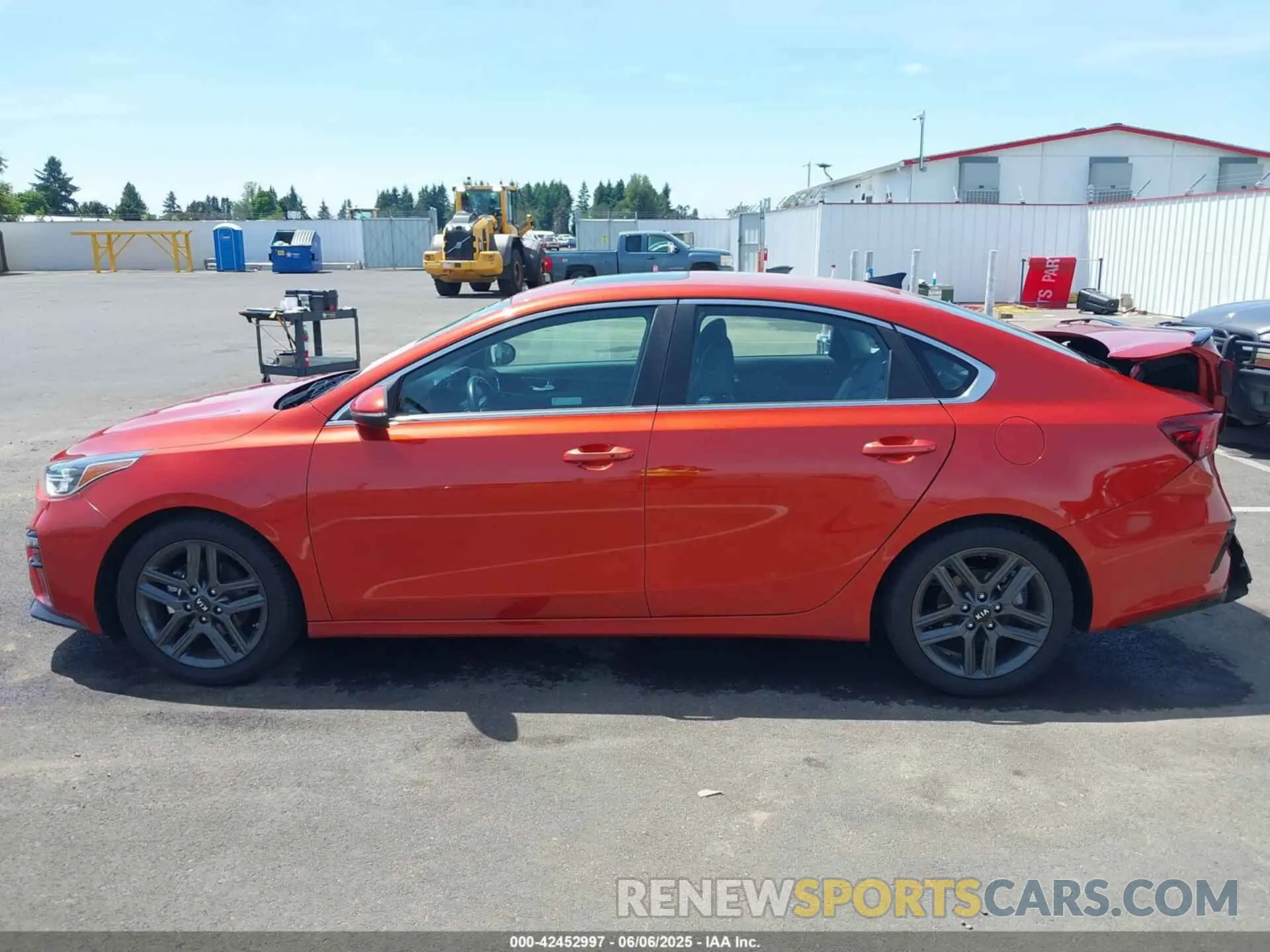 15 Photograph of a damaged car 3KPF54AD4KE086654 KIA FORTE 2019
