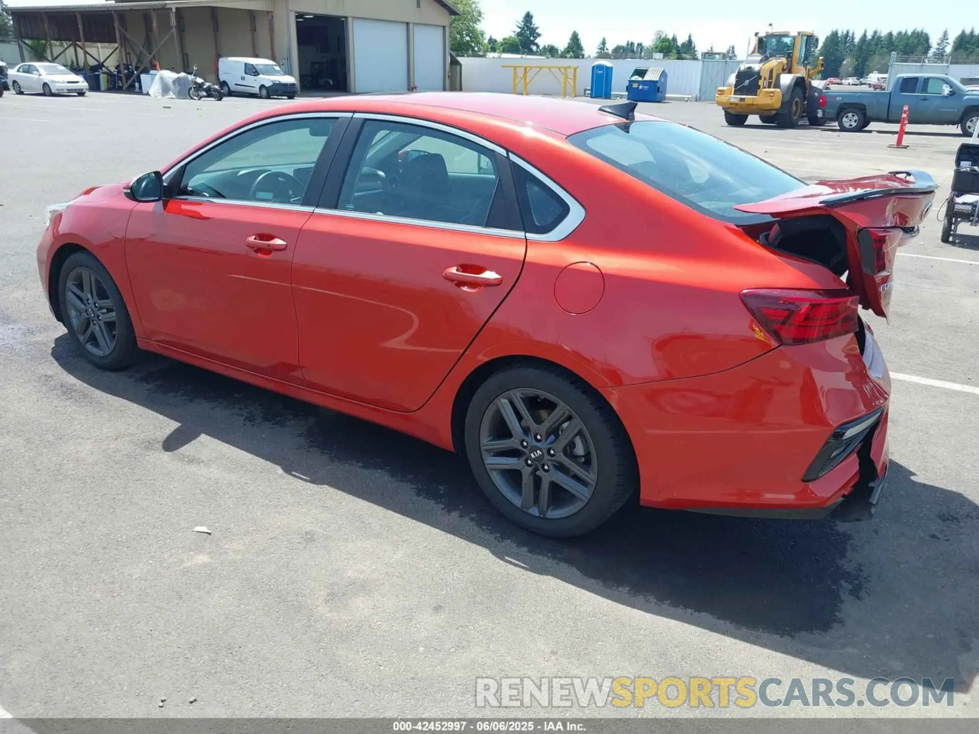 3 Photograph of a damaged car 3KPF54AD4KE086654 KIA FORTE 2019