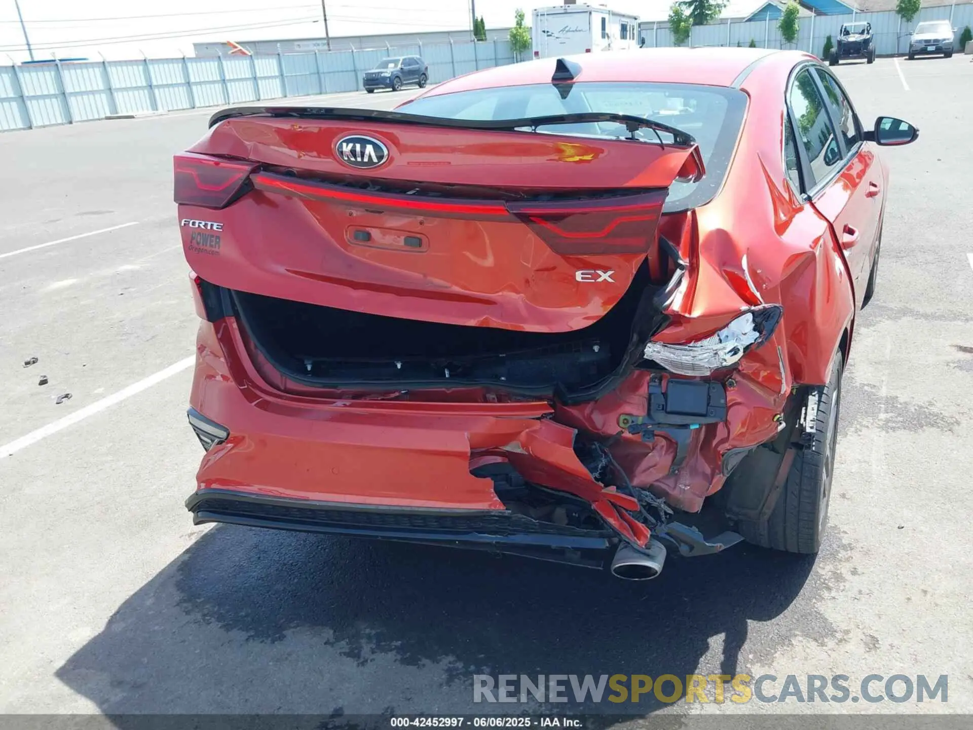 6 Photograph of a damaged car 3KPF54AD4KE086654 KIA FORTE 2019